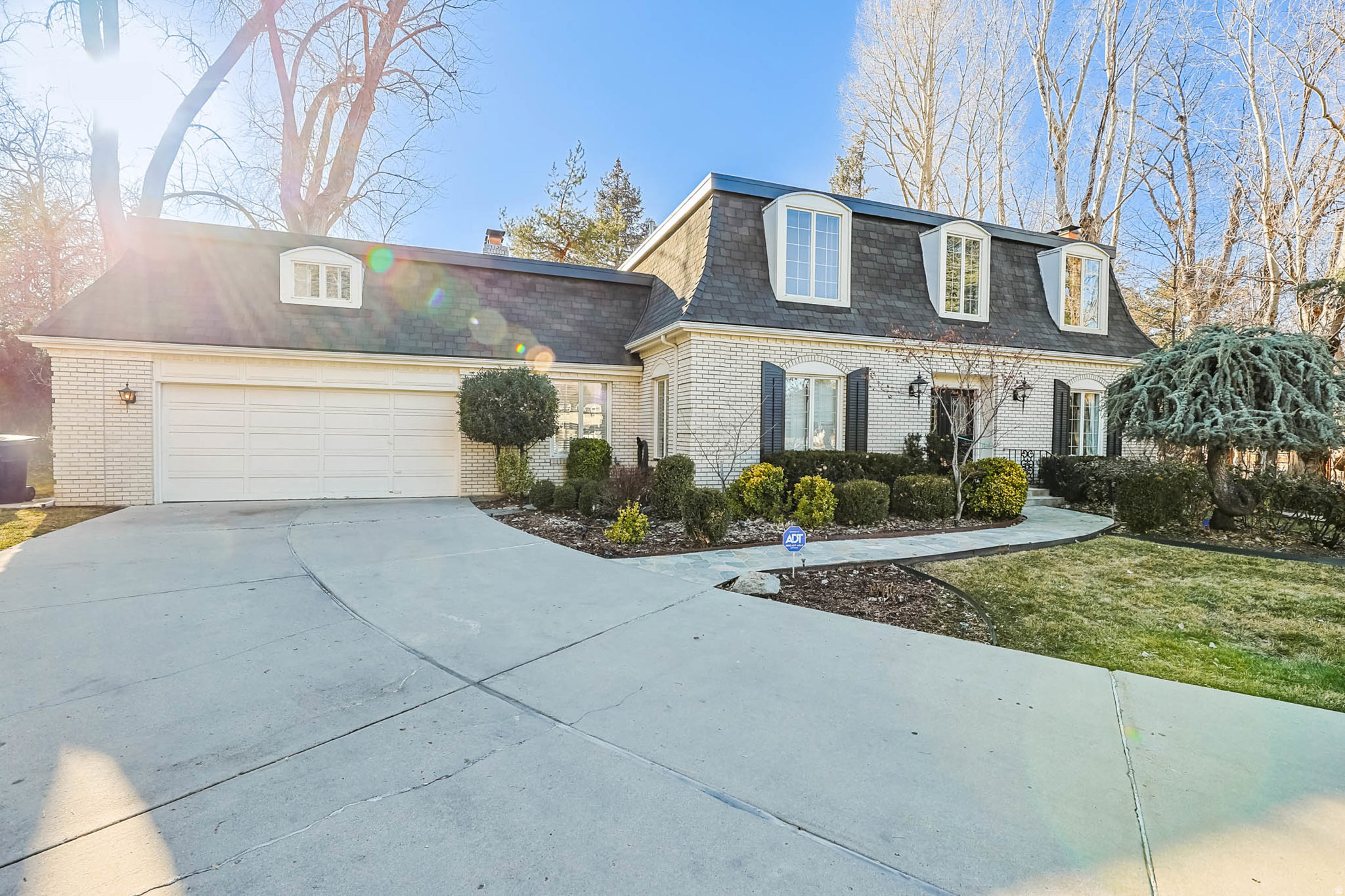 CAMBRIDGE ESTATES - Residential