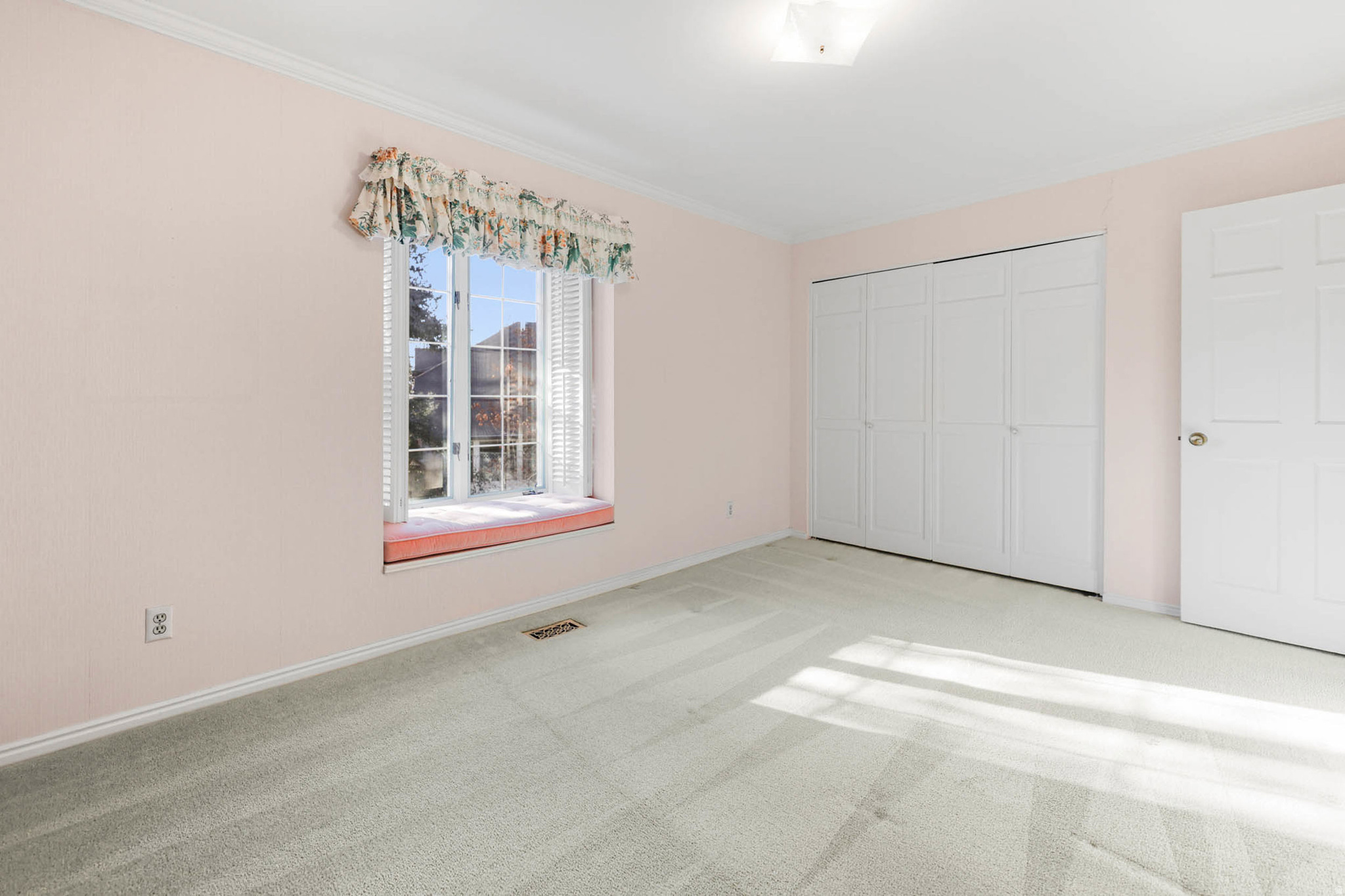 CAMBRIDGE ESTATES - Residential