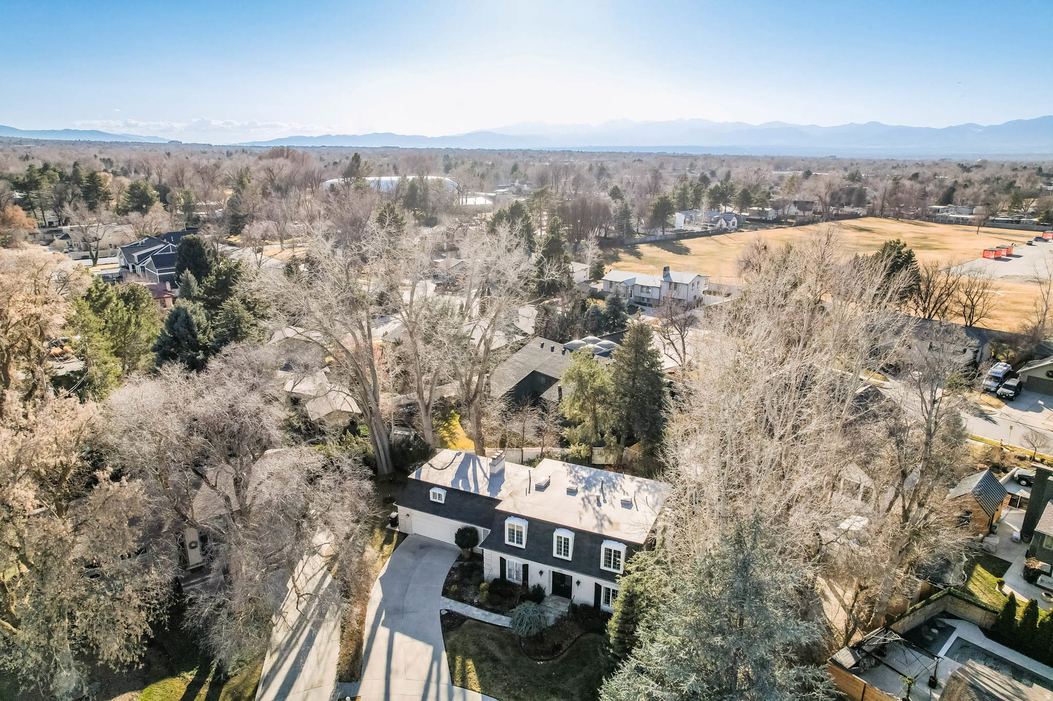 CAMBRIDGE ESTATES - Residential