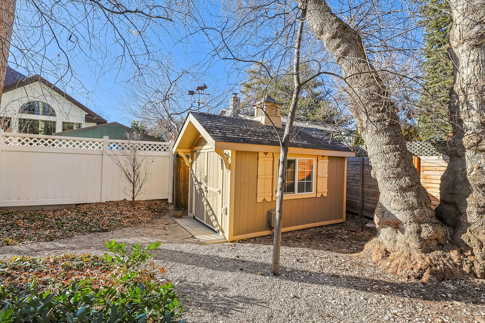 CAMBRIDGE ESTATES - Residential