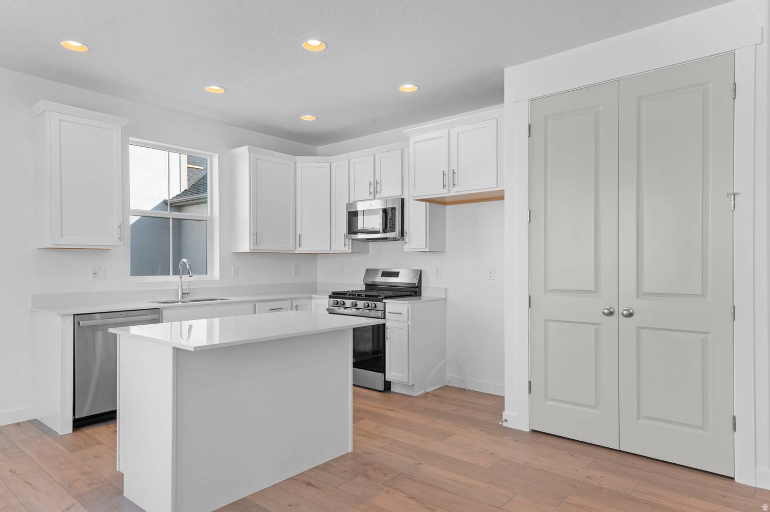 GABLER'S GROVE COLLECTION 612 - Residential