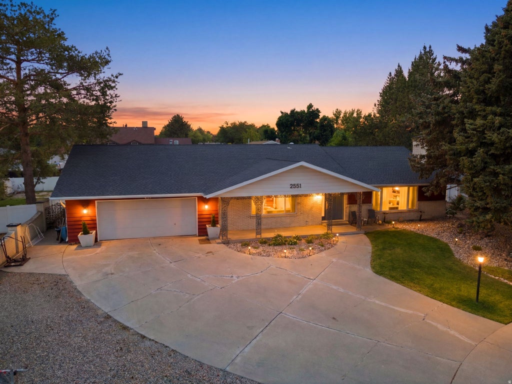 Photo of 2551 W LOLENE CIR, Taylorsville, UT 84129 (MLS # 2171943)