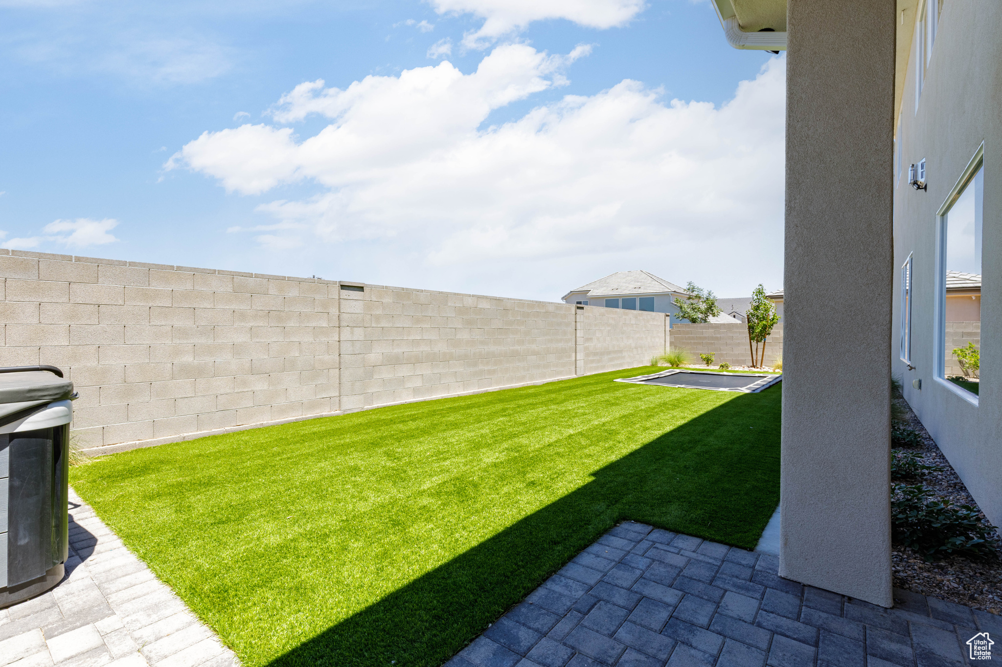 DESERT HORIZON - Residential