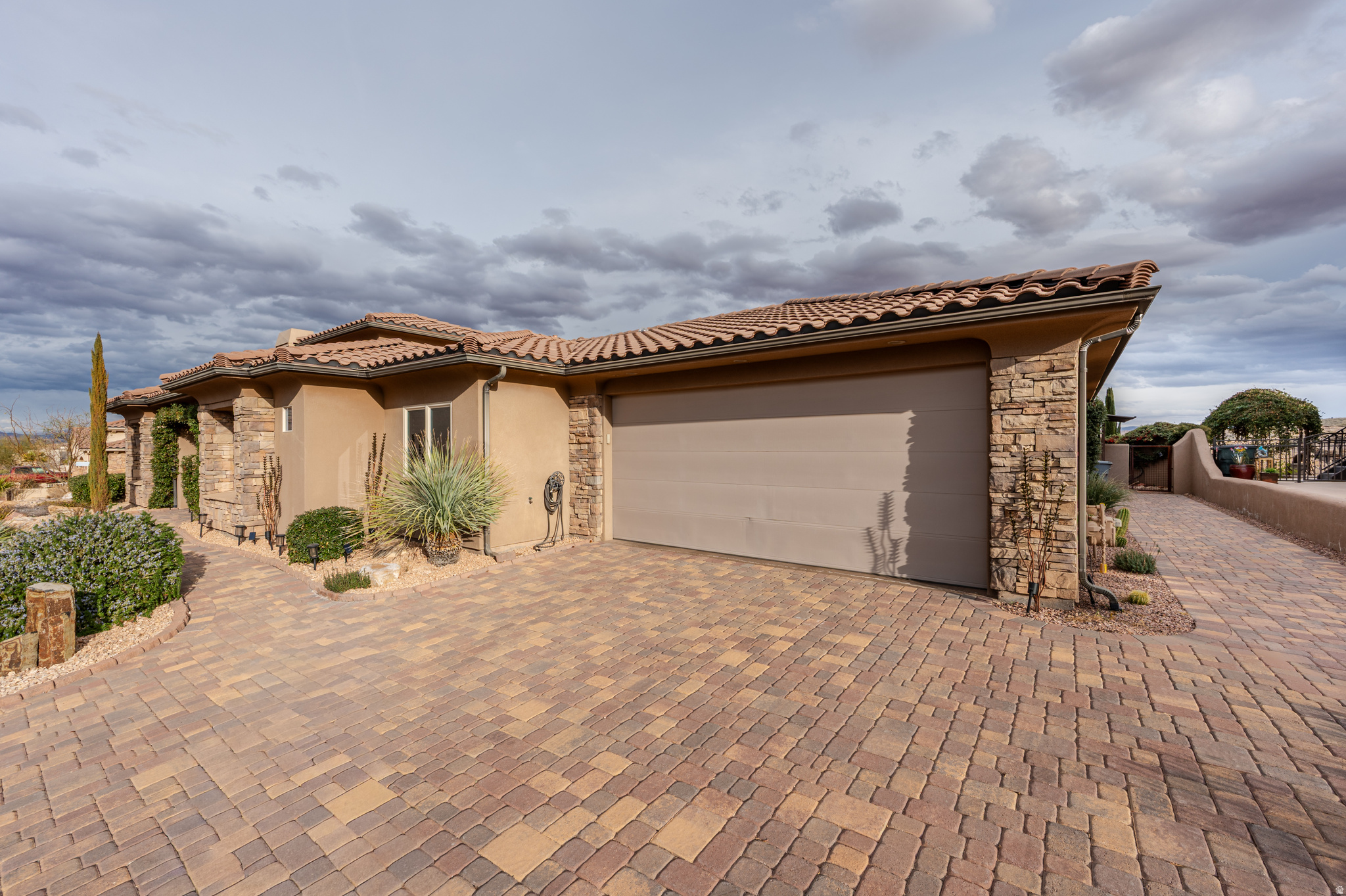 SIENNA CANYON AT WEBB HILL 1 - Residential