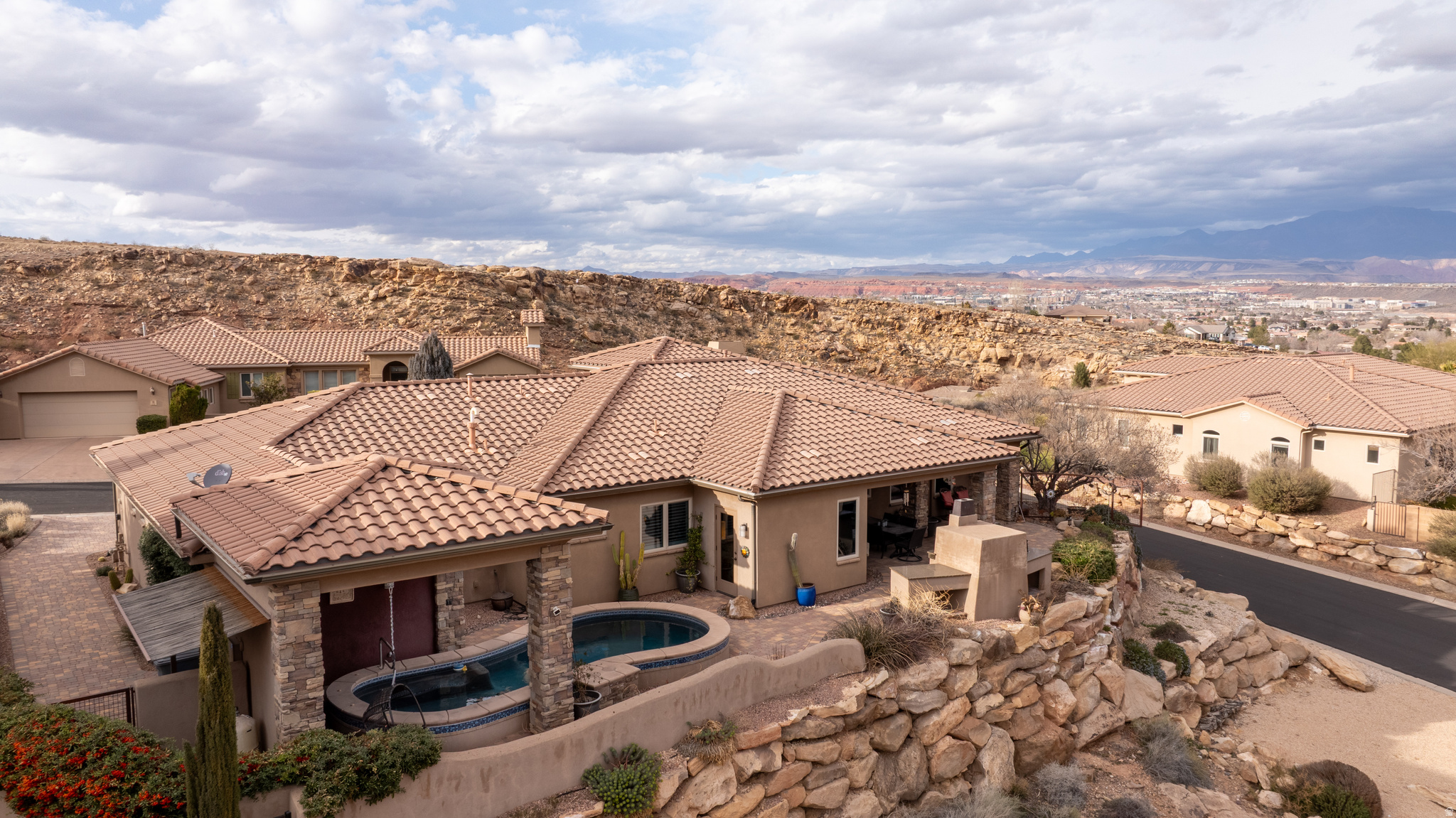 SIENNA CANYON AT WEBB HILL 1 - Residential