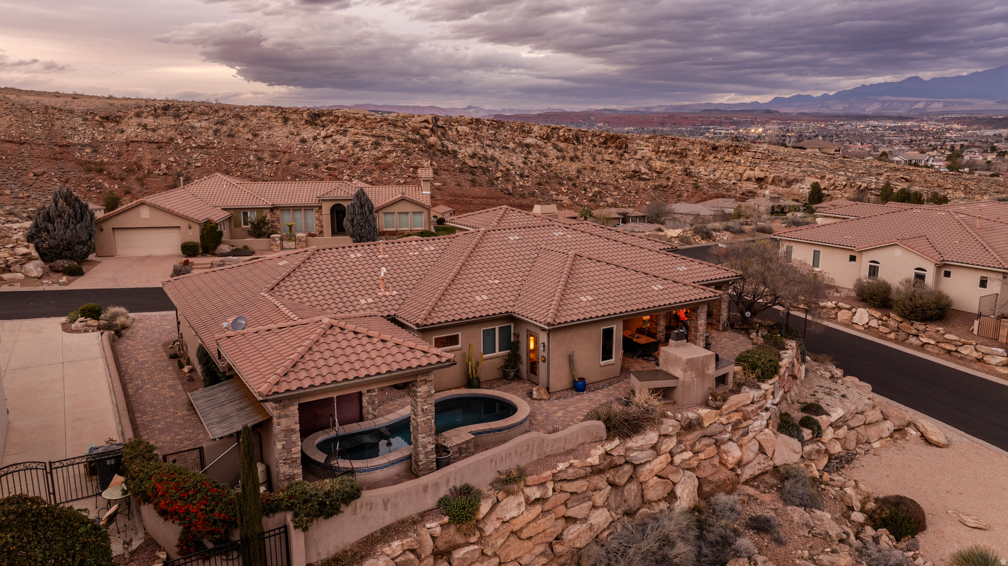 SIENNA CANYON AT WEBB HILL 1 - Residential