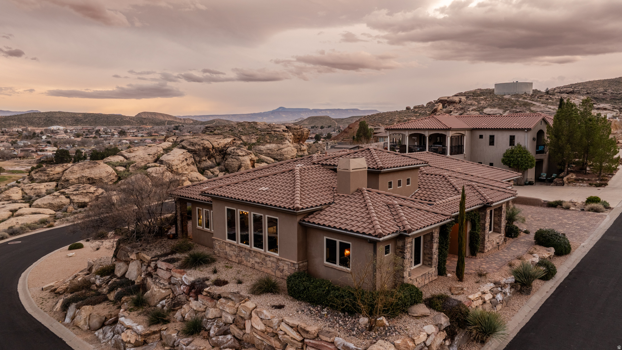 SIENNA CANYON AT WEBB HILL 1 - Residential