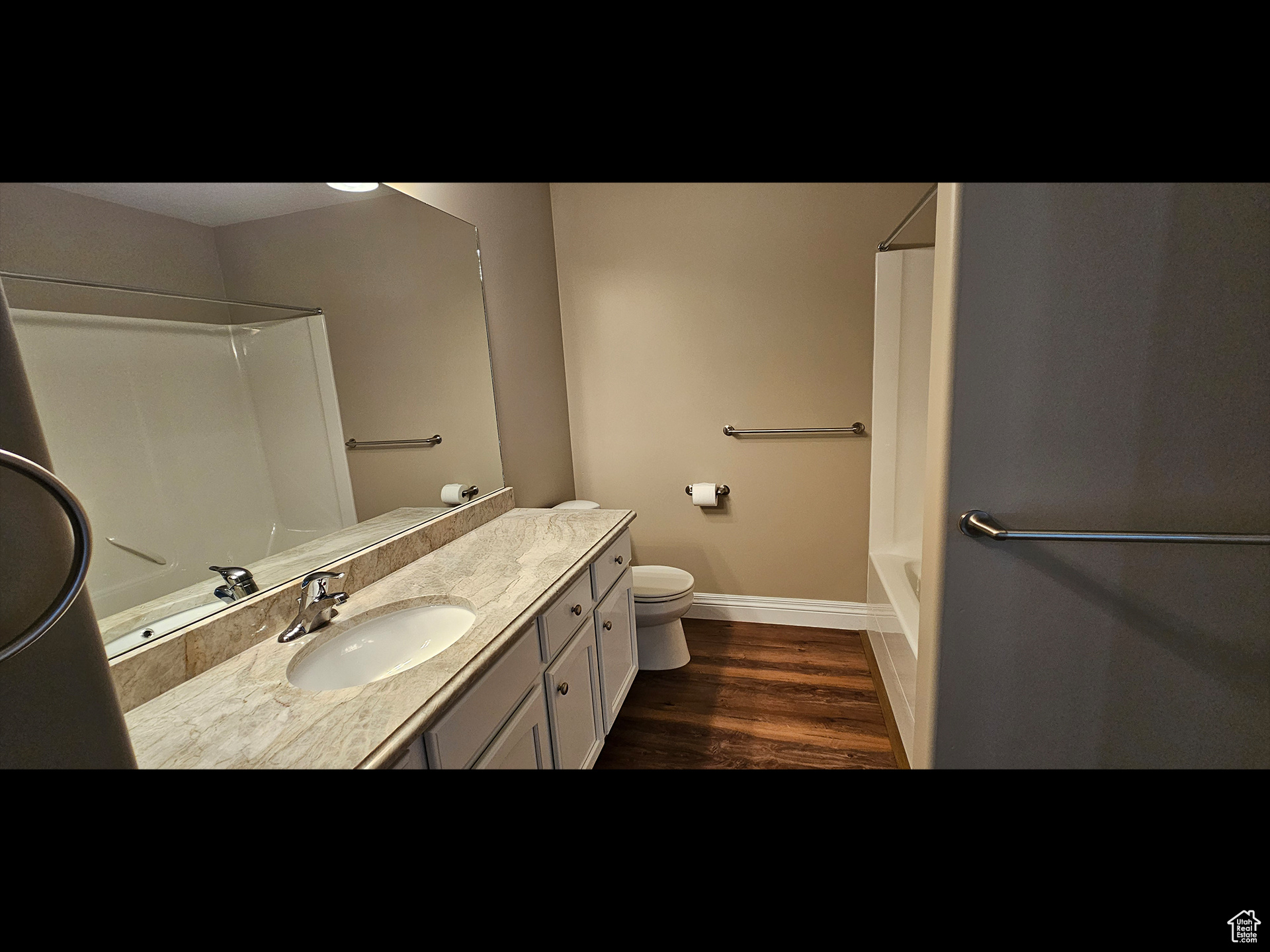 TOWNE CENTER VILLAS - Residential