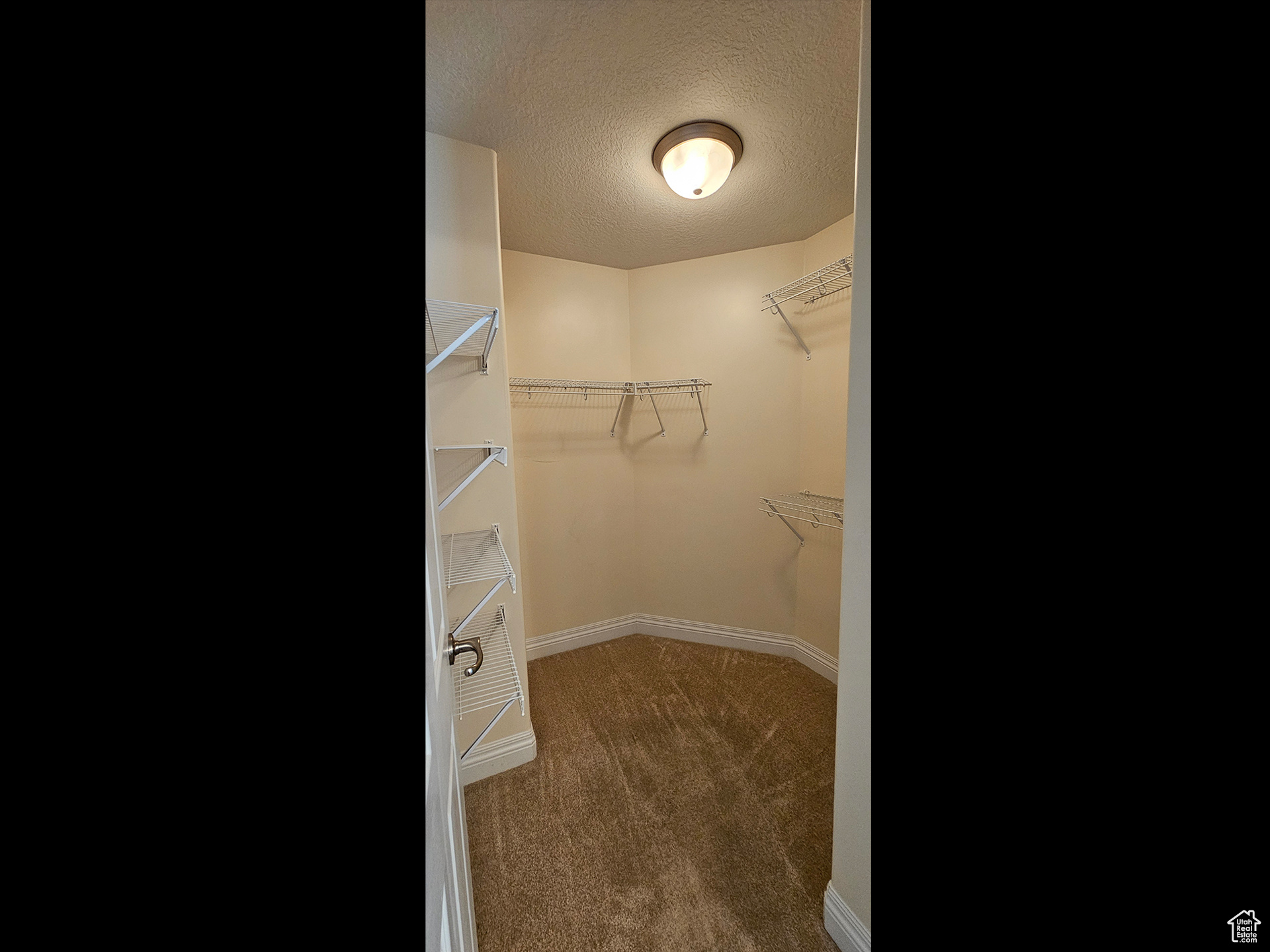 TOWNE CENTER VILLAS - Residential