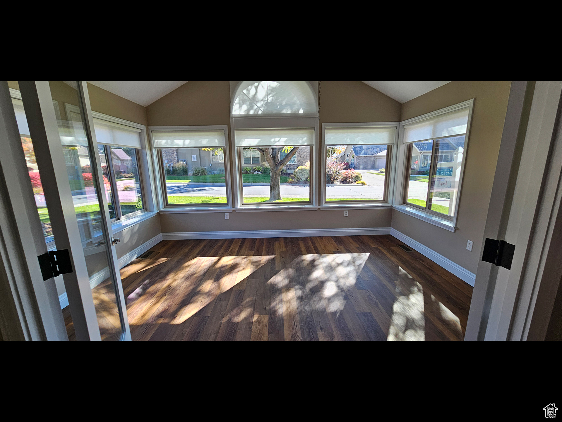 TOWNE CENTER VILLAS - Residential