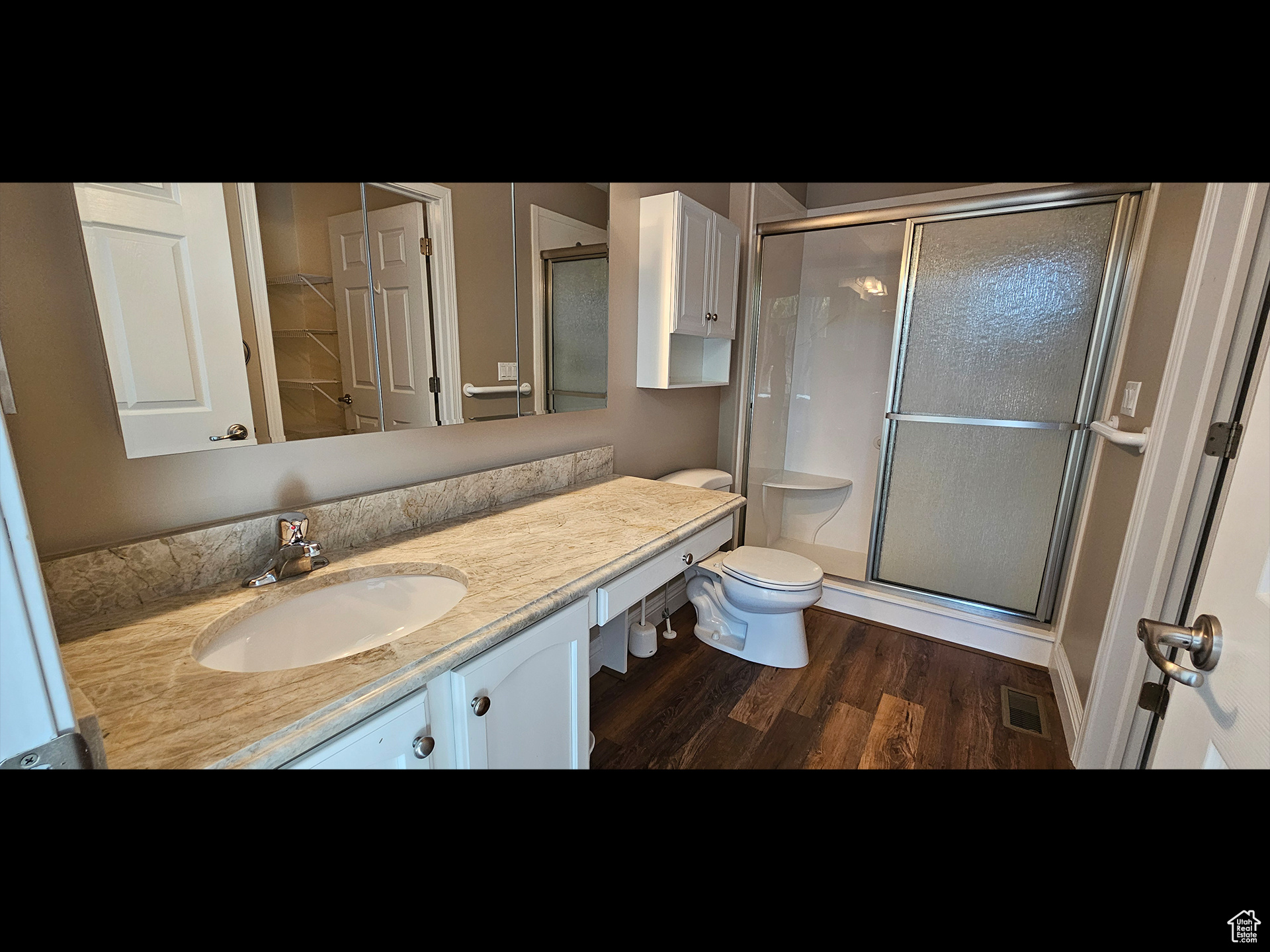 TOWNE CENTER VILLAS - Residential