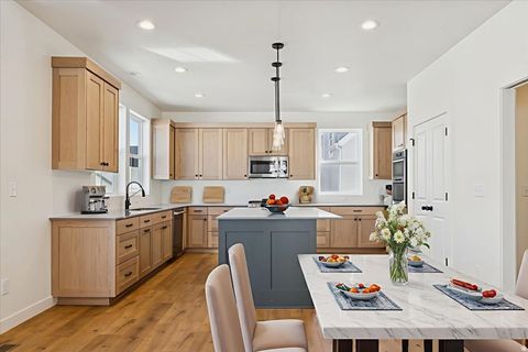 Tiny photo for 6782 W DOCKSIDER DR #302, South Jordan, UT 84009 (MLS # 2123513)