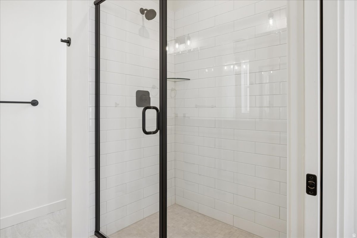 DAYBREAK - Residential