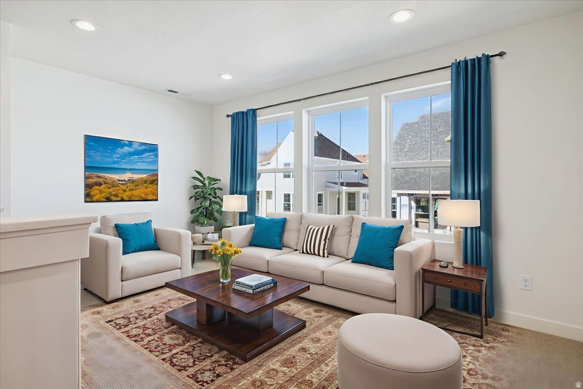 DAYBREAK - Residential