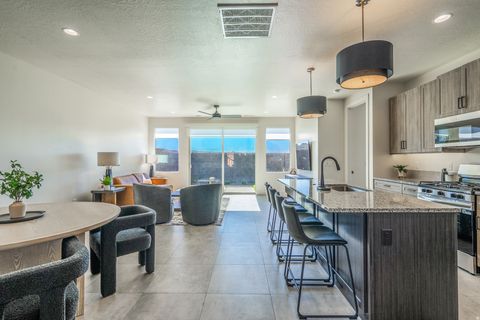 Townhouse For Sale - 2972 W 570<br/> Washington County, Hurricane, UT 84737