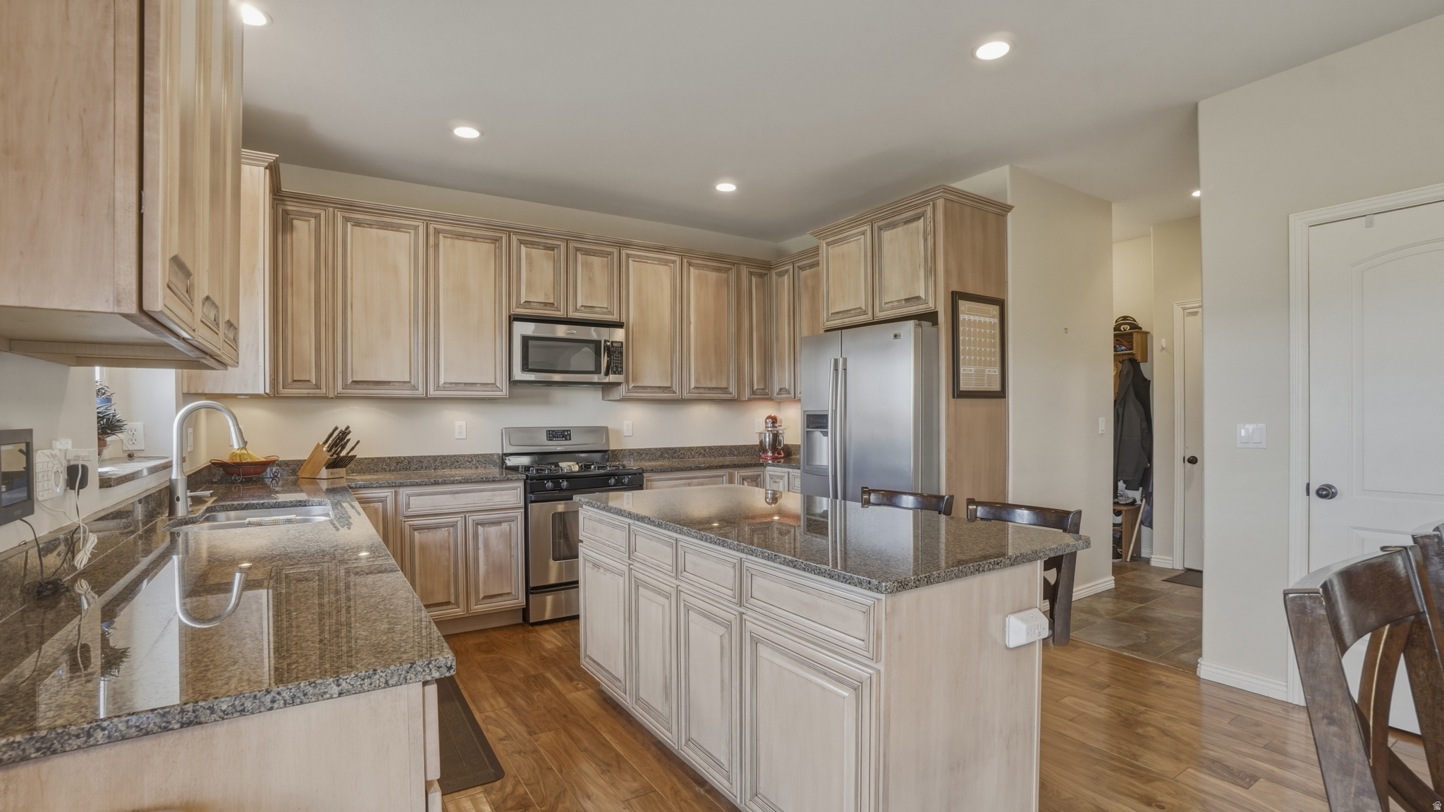 HIGHLANDS ON THE GREEN - Residential