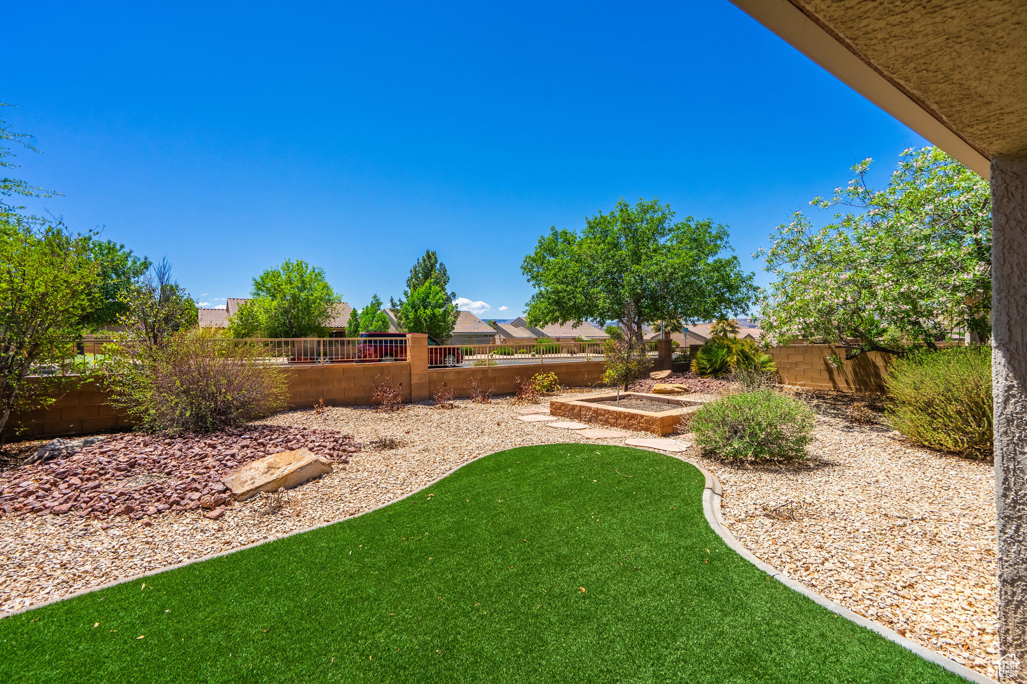 1325 W Cantamar Dr, Saint George, Utah image 36