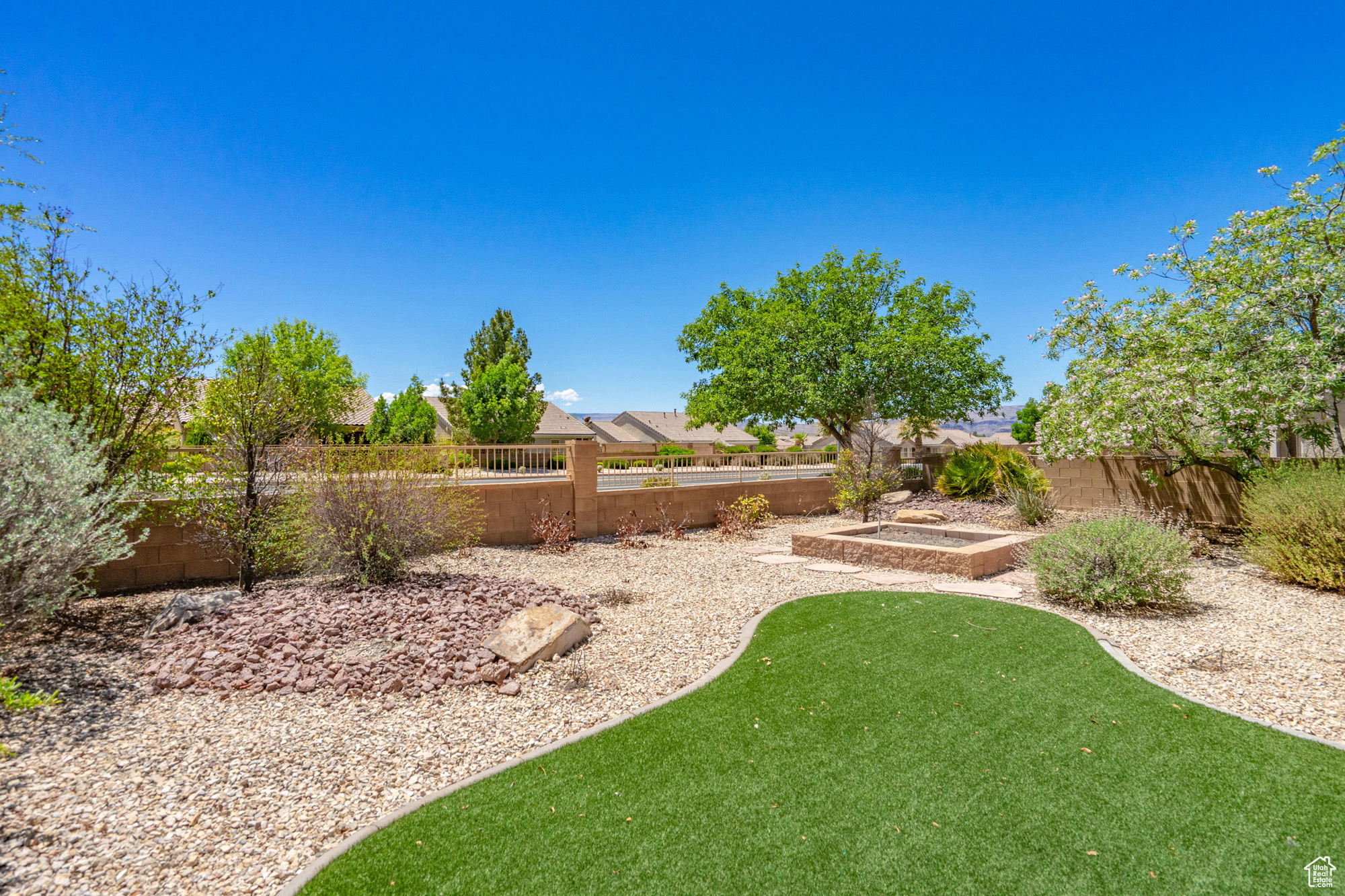 1325 W Cantamar Dr, Saint George, Utah image 40