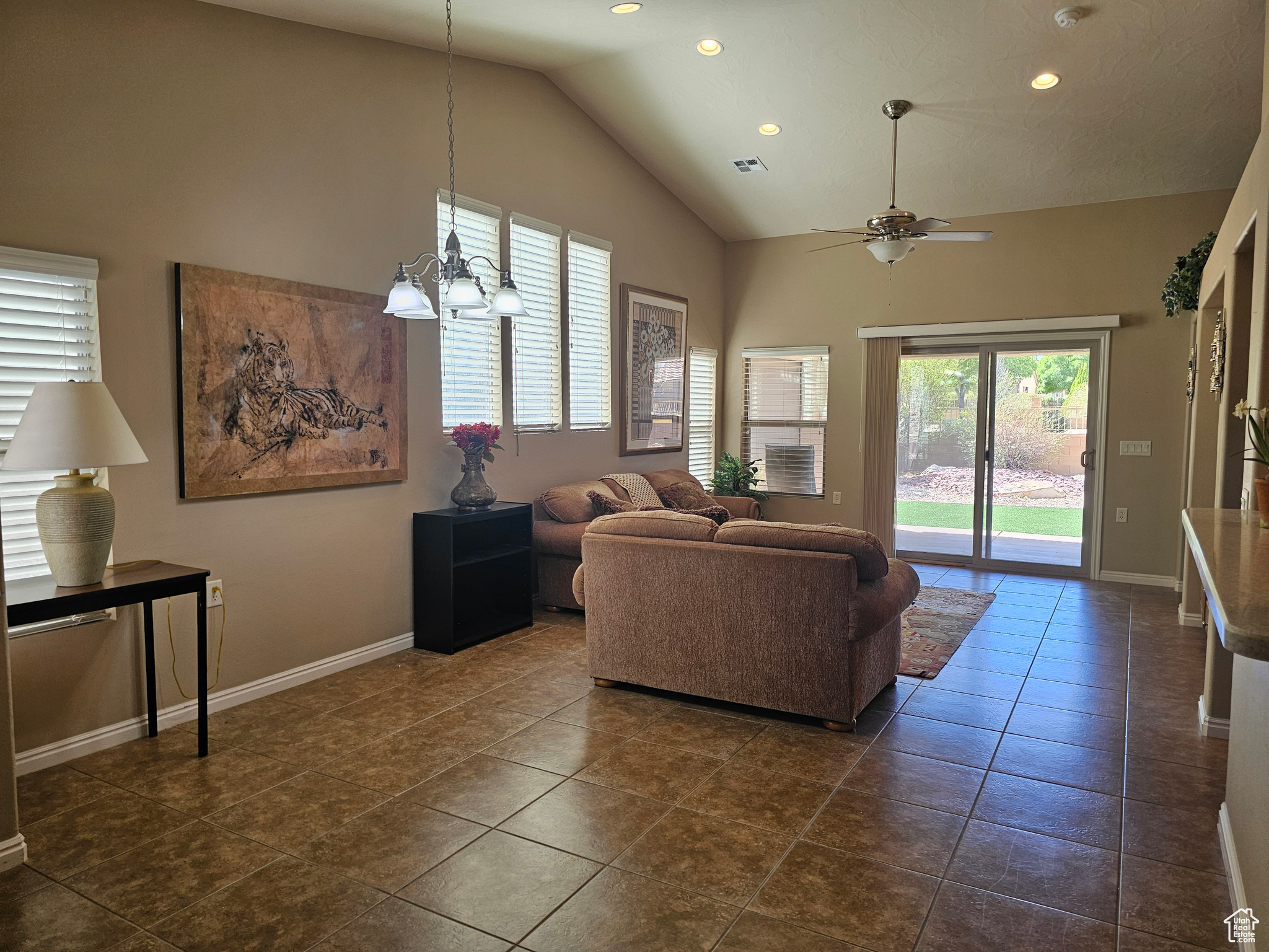 1325 W Cantamar Dr, Saint George, Utah image 3