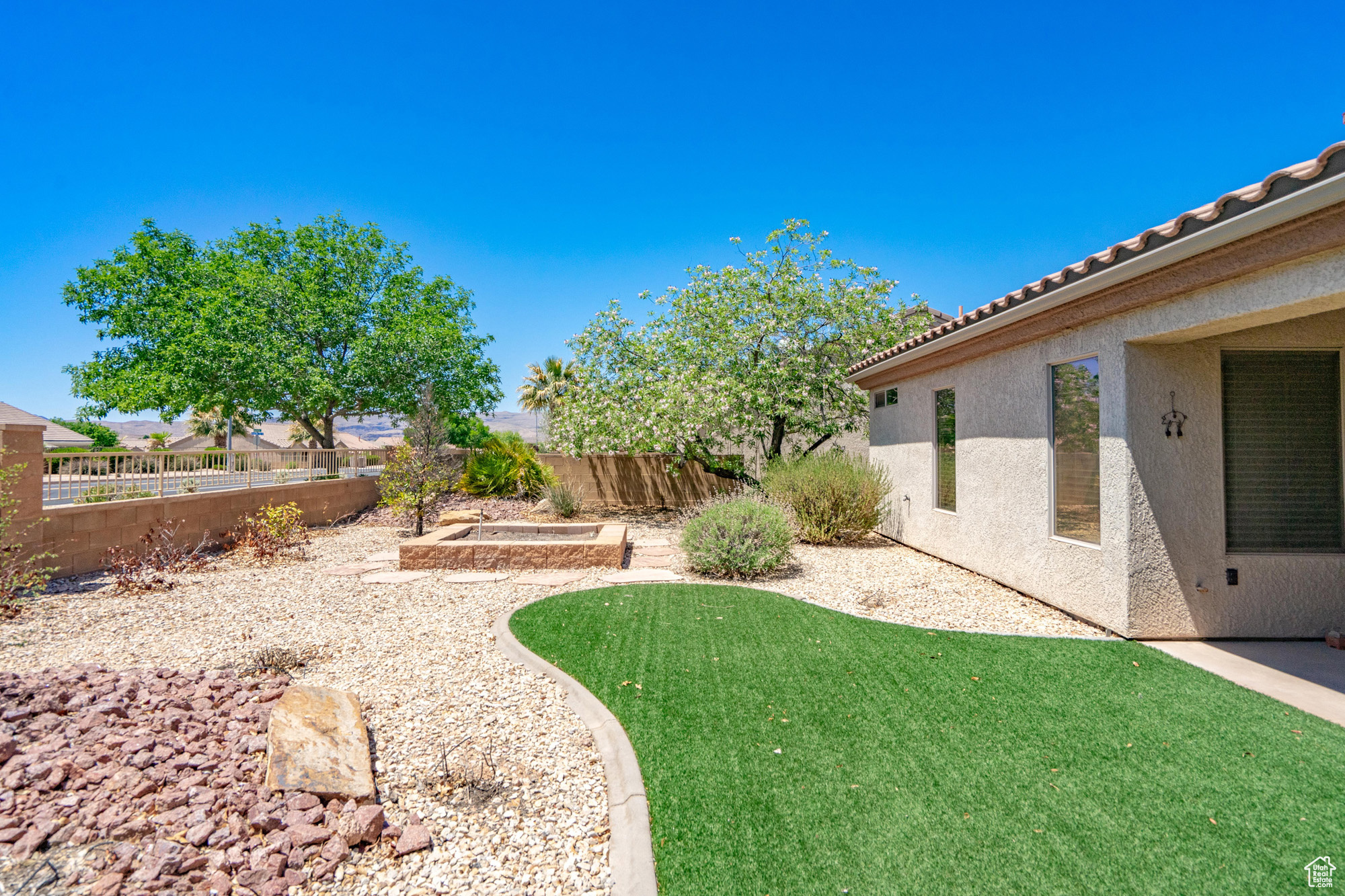 1325 W Cantamar Dr, Saint George, Utah image 41