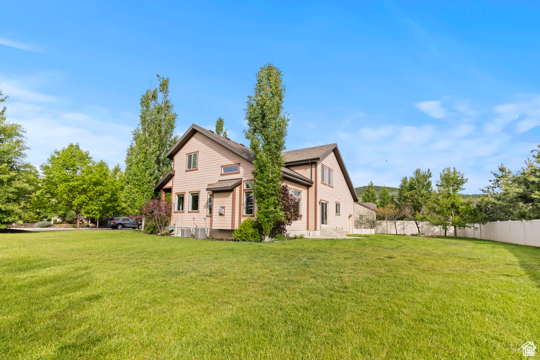 COTTONWOOD MEADOWS - Residential