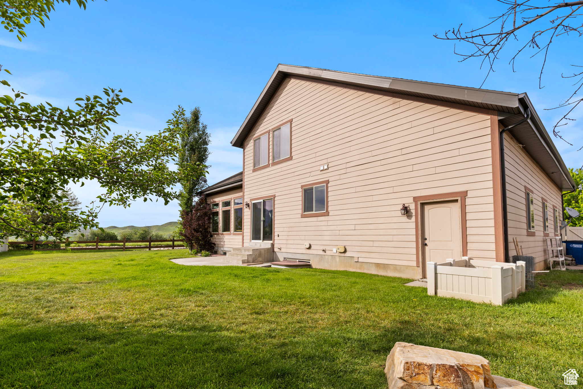 COTTONWOOD MEADOWS - Residential