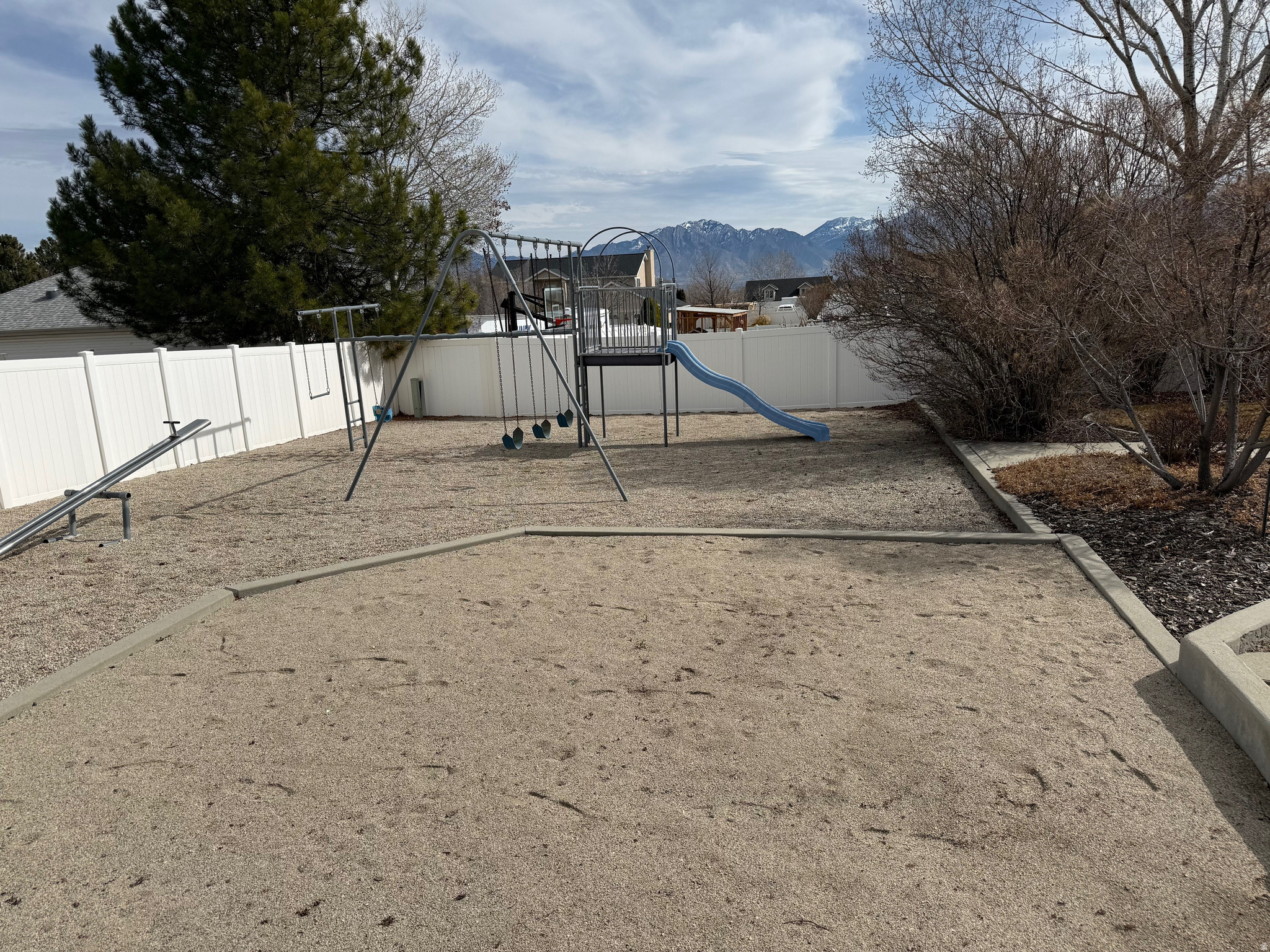 SHADOW MOUNTAIN WEST - Residential