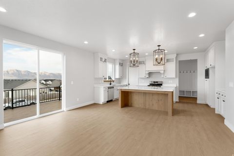 Tiny photo for 1836 S 100 E, Payson, UT 84651 (MLS # 2132601)