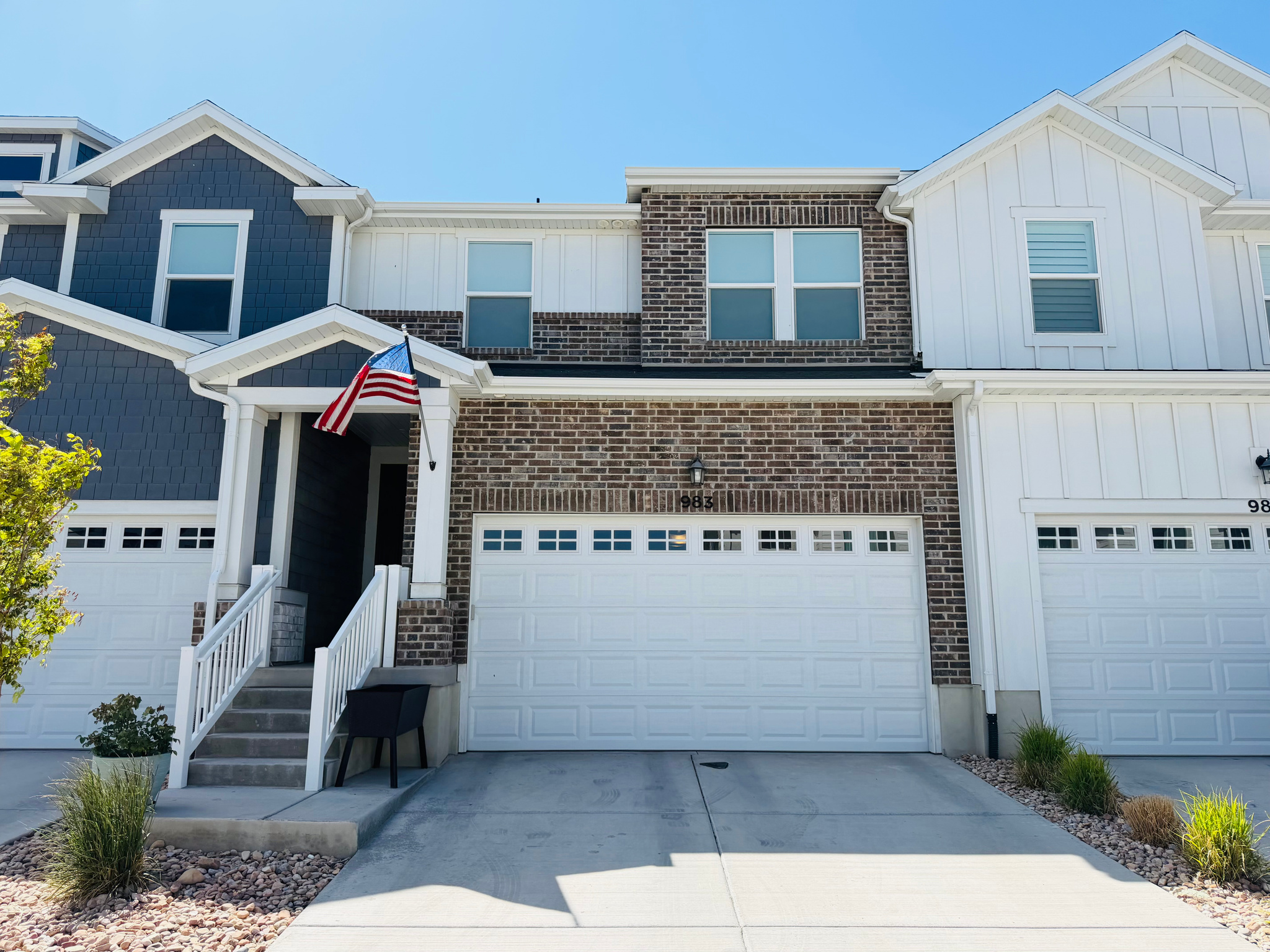 RIDGEHORNE - Residential