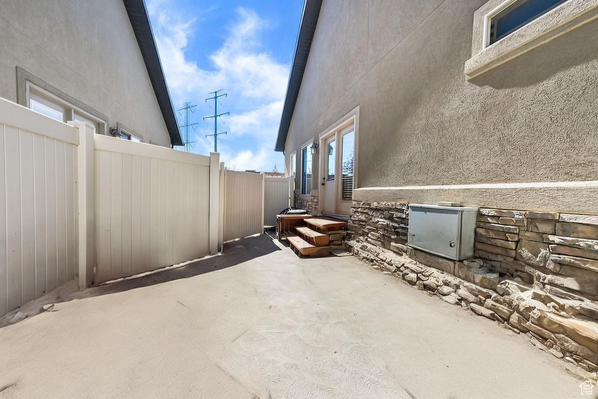 STONE CREEK - Residential