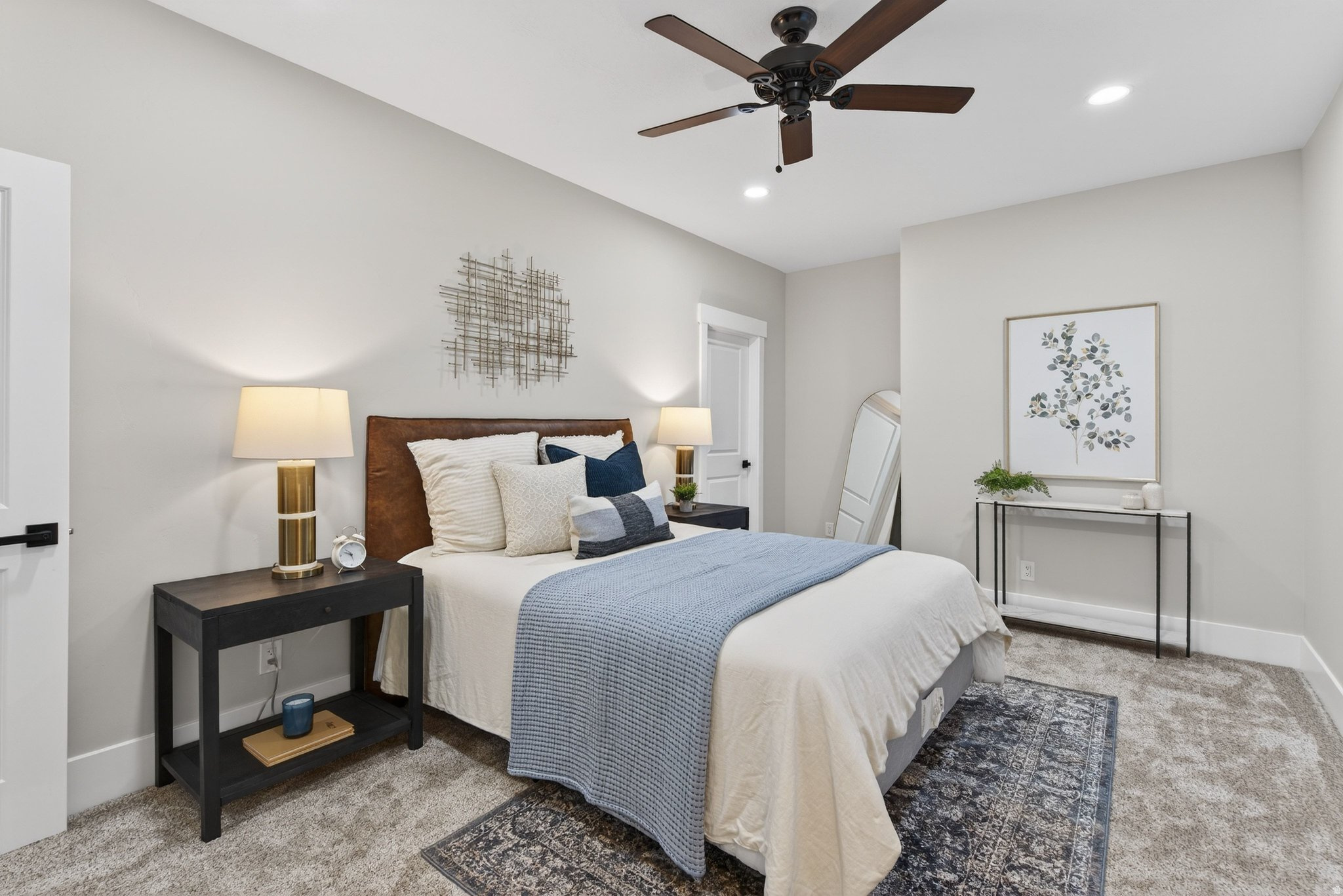 HIDDEN HOLLOW - Residential