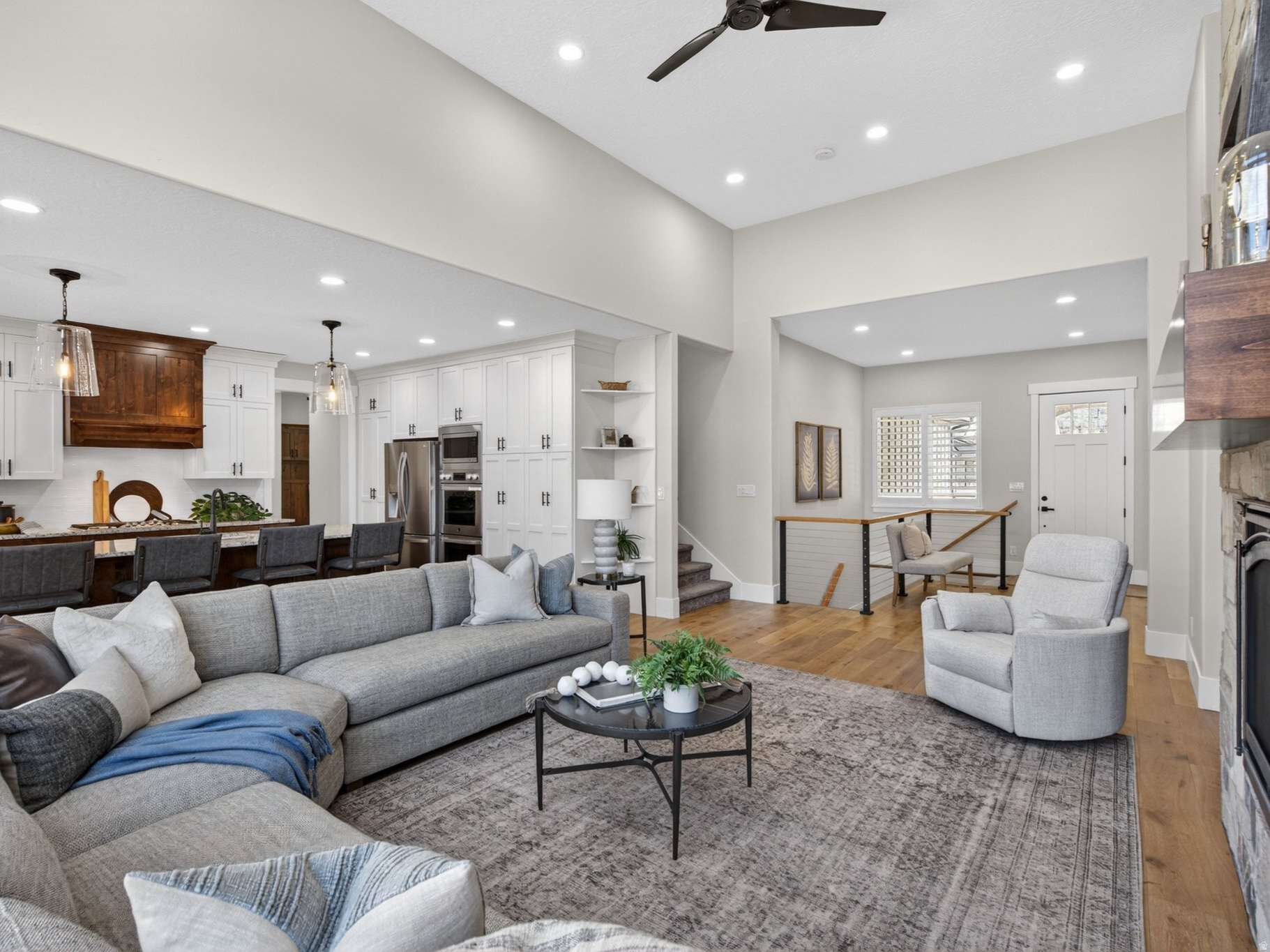 HIDDEN HOLLOW - Residential