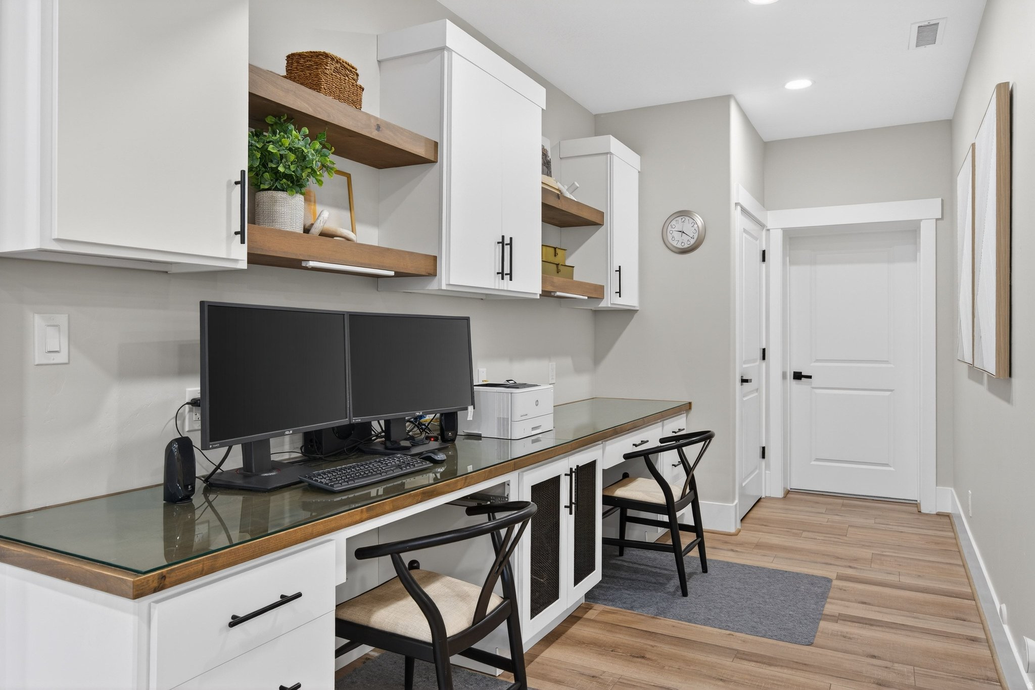 HIDDEN HOLLOW - Residential