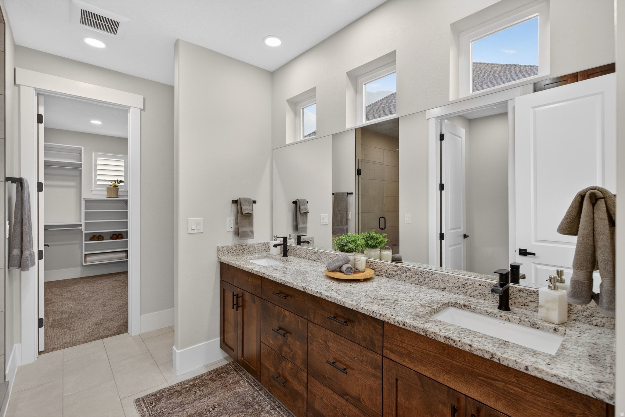 HIDDEN HOLLOW - Residential