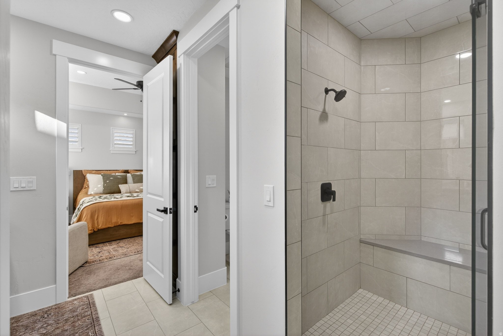 HIDDEN HOLLOW - Residential