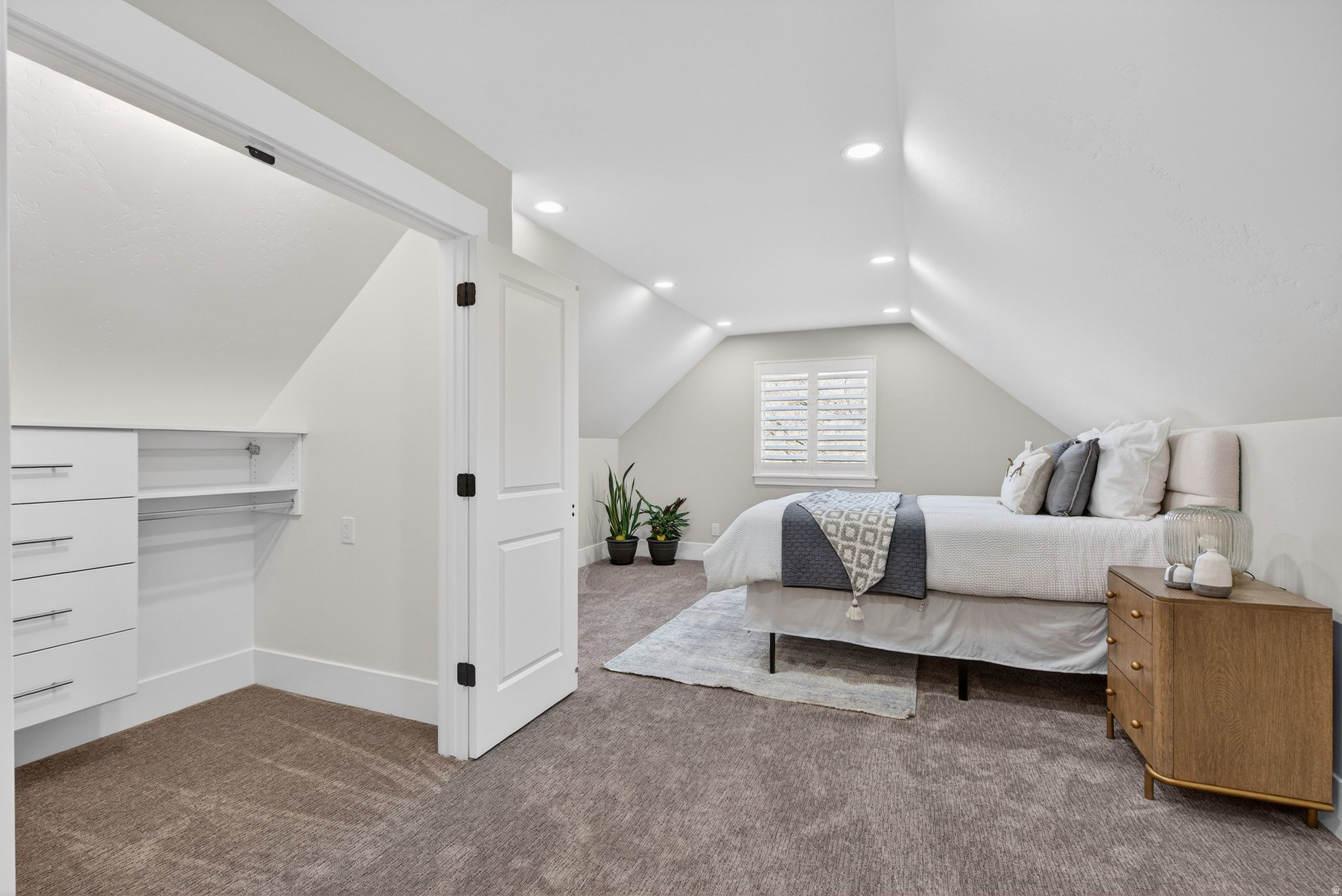 HIDDEN HOLLOW - Residential