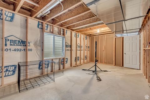 Tiny photo for 2415 E BOXWOOD LN #616, Eagle Mountain, UT 84005 (MLS # 2108409)