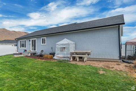 Tiny photo for 2415 E BOXWOOD LN #616, Eagle Mountain, UT 84005 (MLS # 2108409)