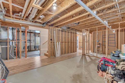 Tiny photo for 2415 E BOXWOOD LN #616, Eagle Mountain, UT 84005 (MLS # 2108409)