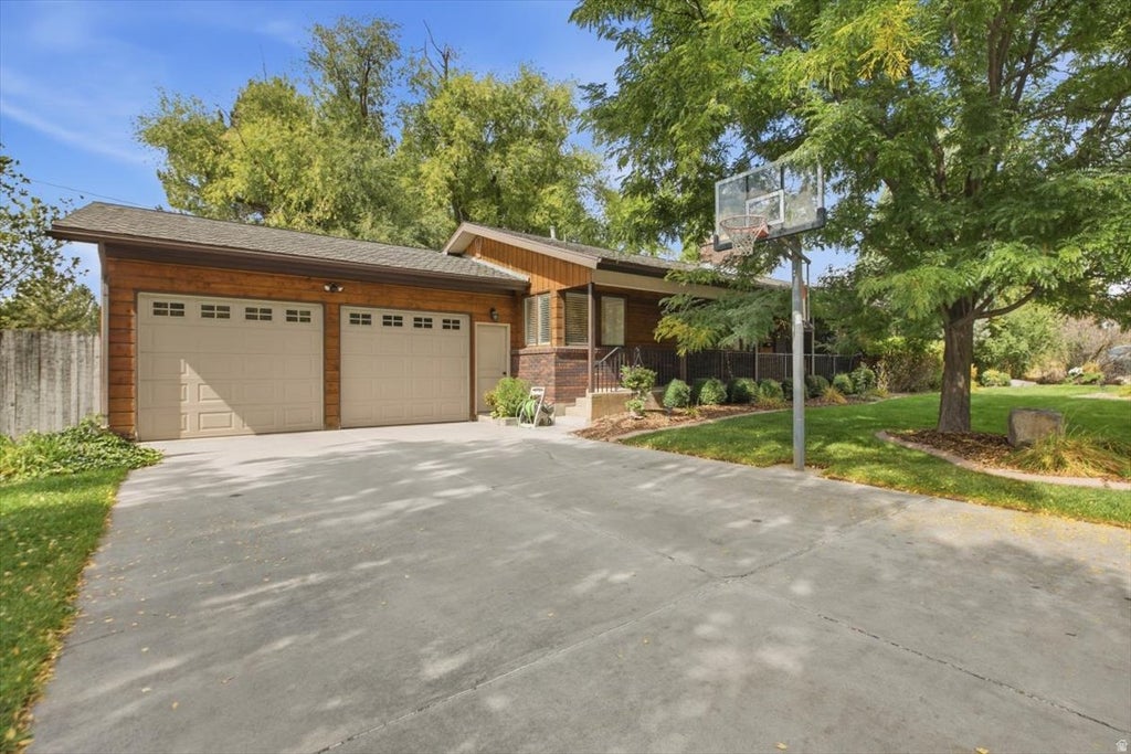 Photo of 95 N 380 E, Smithfield, UT 84335 (MLS # 2186817)
