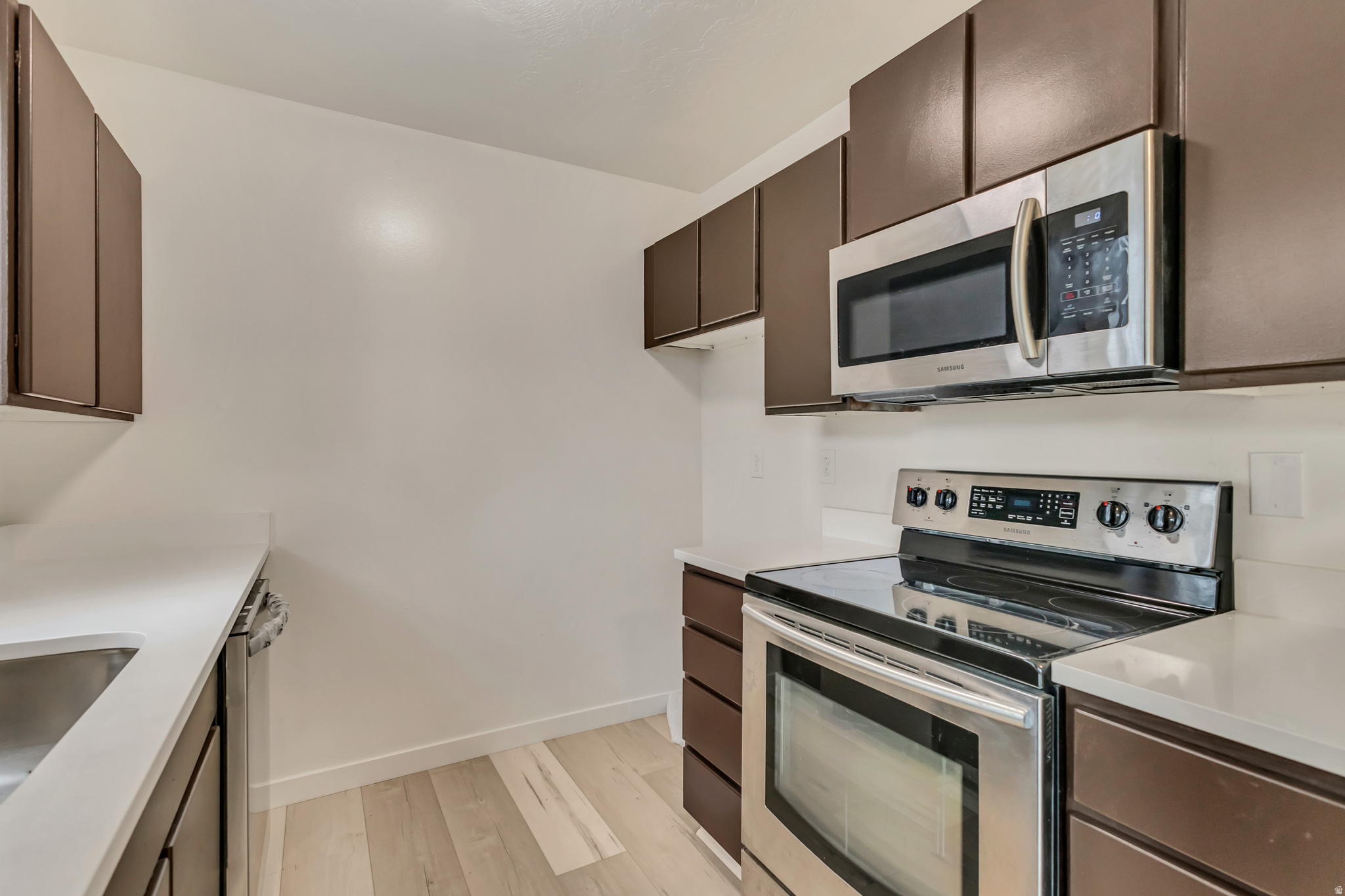 ANDREWS - Residential