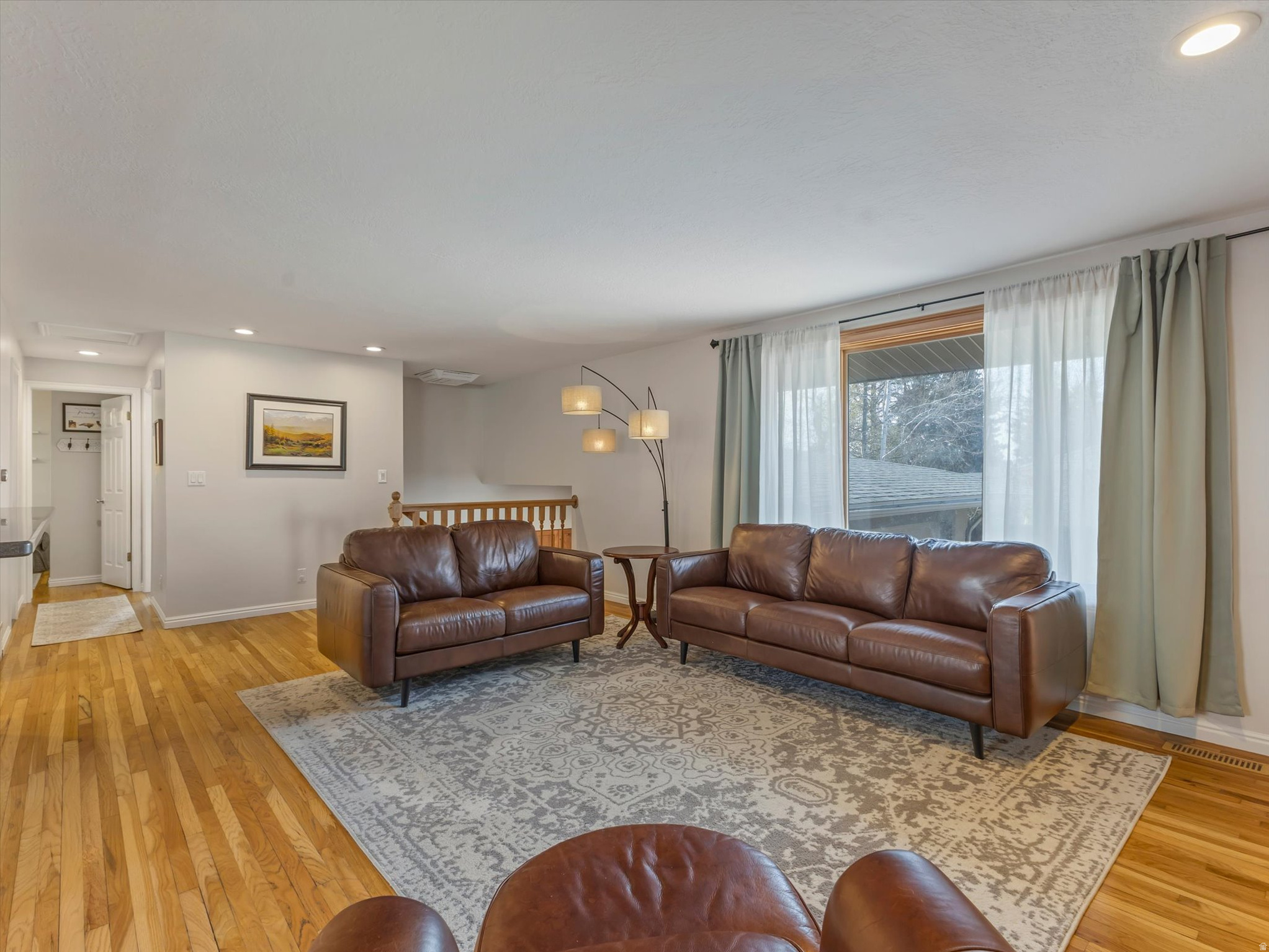 WILLOW CREEK #4 - Residential