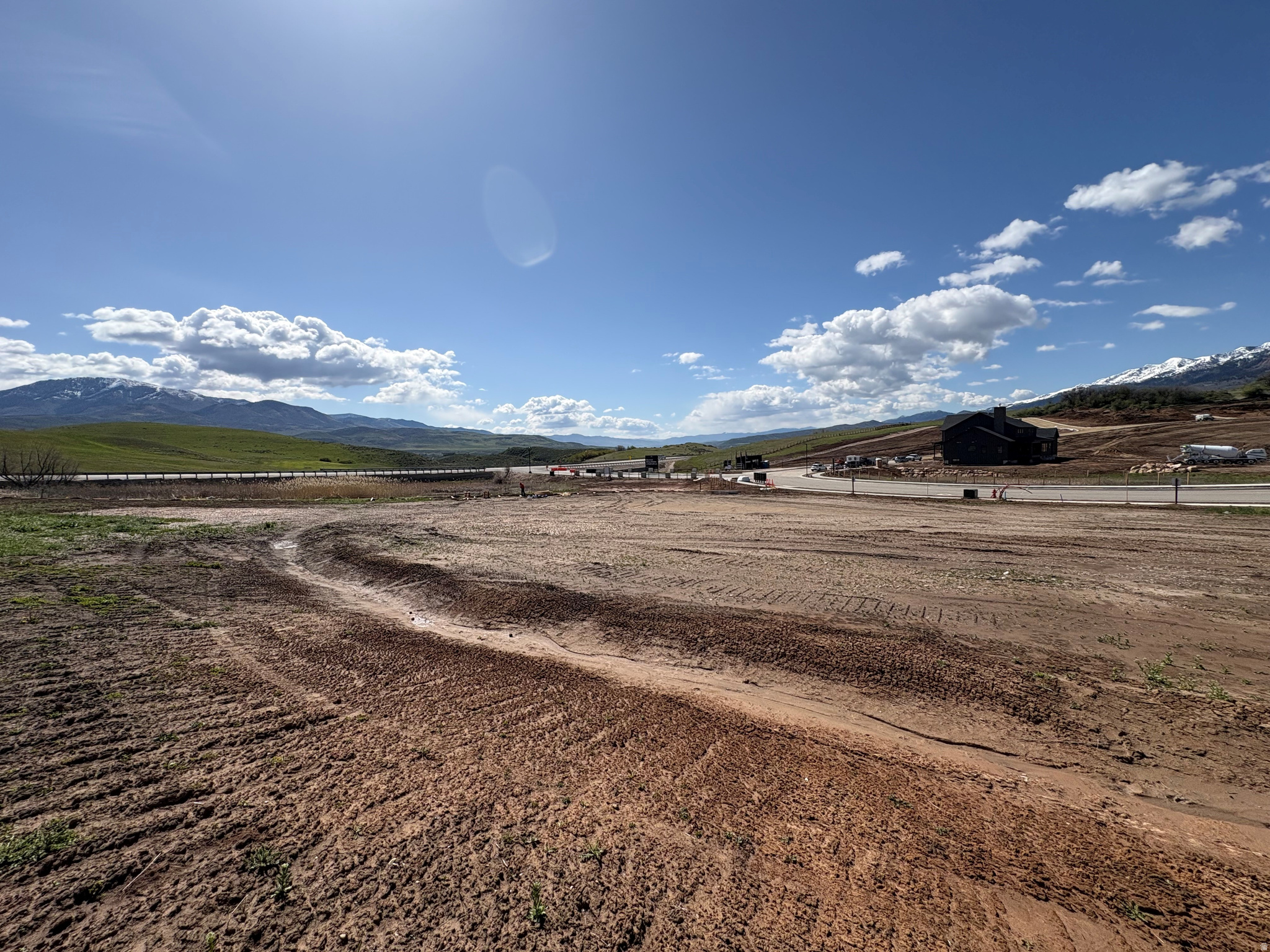 THE RANGE - Land