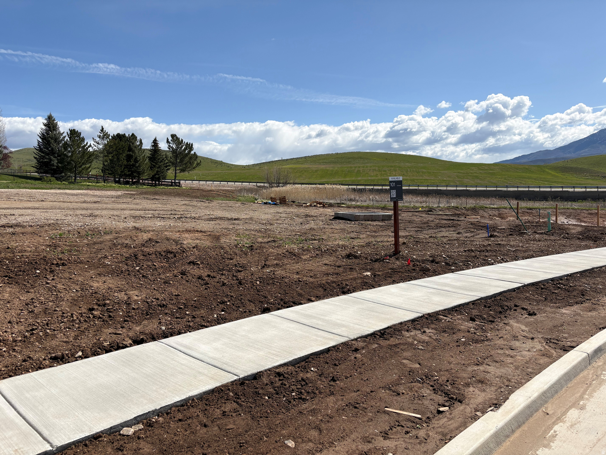 THE RANGE - Land
