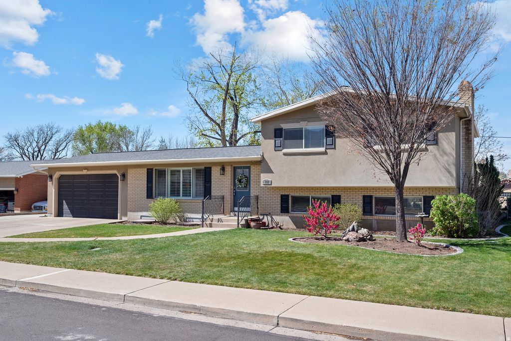 Photo of 453 N 650 E, Orem, UT 84097 (MLS # 2146369)