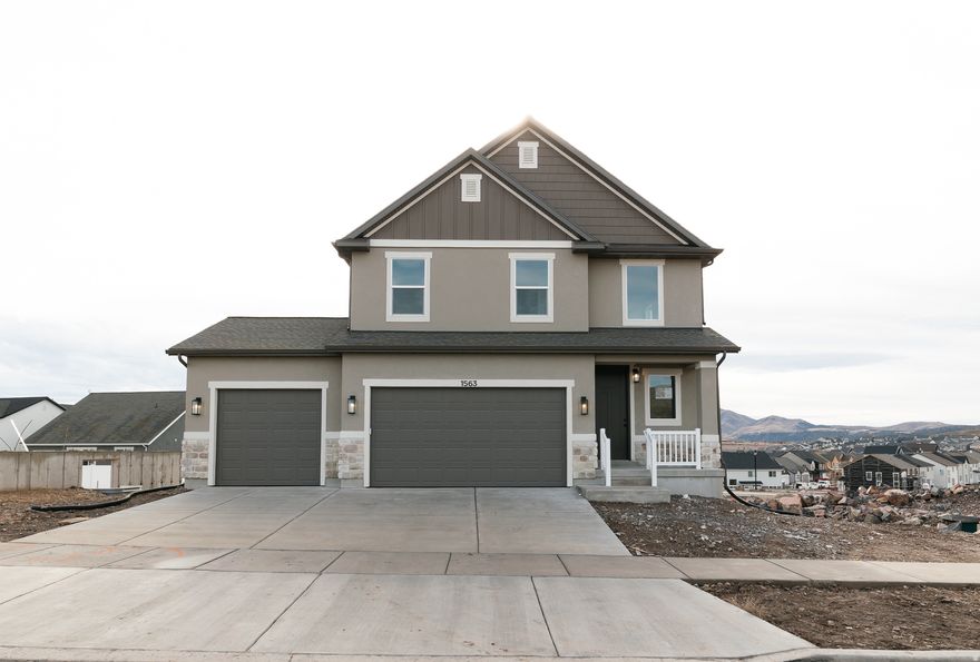 Come home to Ridgehorne at Mt. Saratoga-a master-planned community where comfort and convenience meet! Our open-concept single-family floorplans are designed to maximize space while still offering plenty of privacy. Surrounded by future parks, trails, and wide-open spaces, Ridgehorne is perfect for both relaxation and adventure. Enjoy amazing community amenities, including a clubhouse, pool, basketball court, bark park, playgrounds, and more. With Utah Lake, The Ranches Golf Club, local shopping, dining, and Pioneer Crossing all close by, you'll love the location just as much as the home. Reach out today to learn more or schedule your visit! (JORDAN LOT 722)