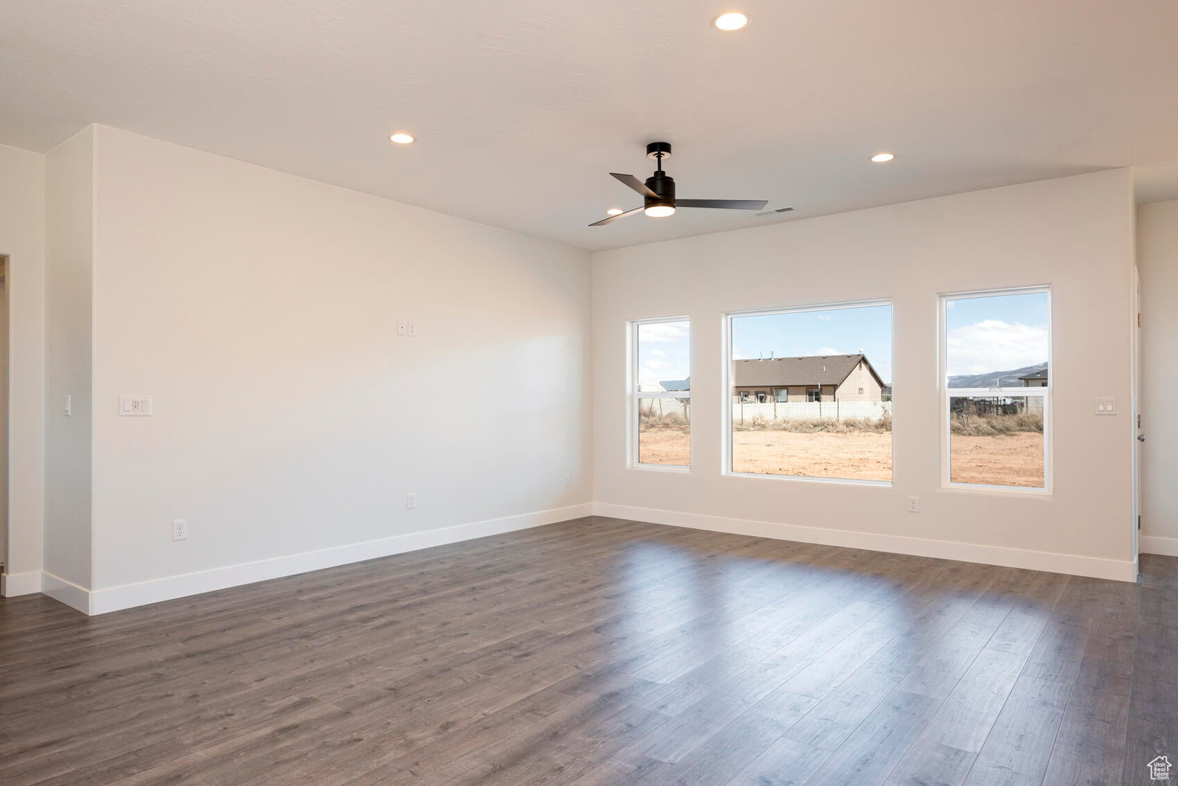 POINTE WEST - Residential