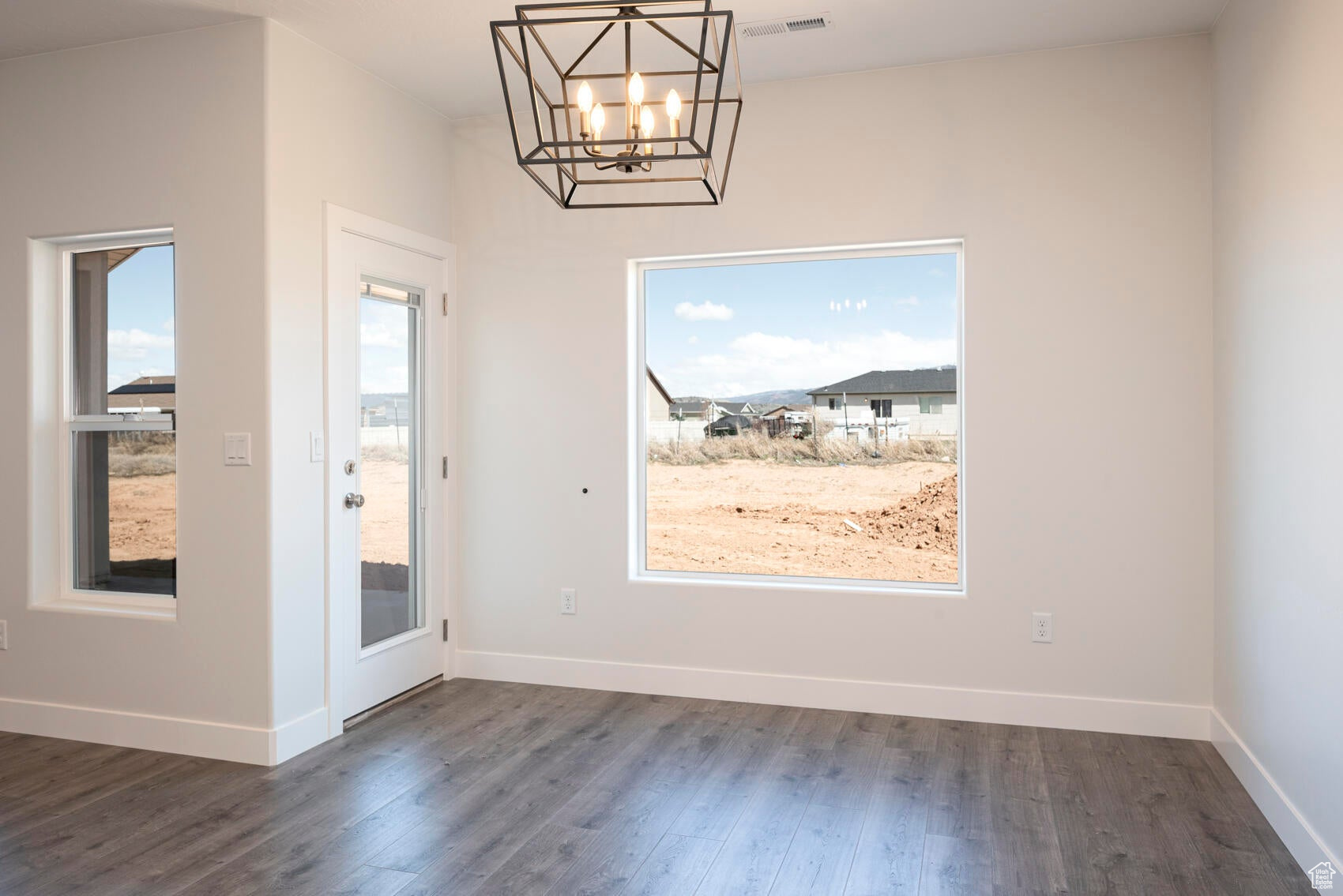 POINTE WEST - Residential