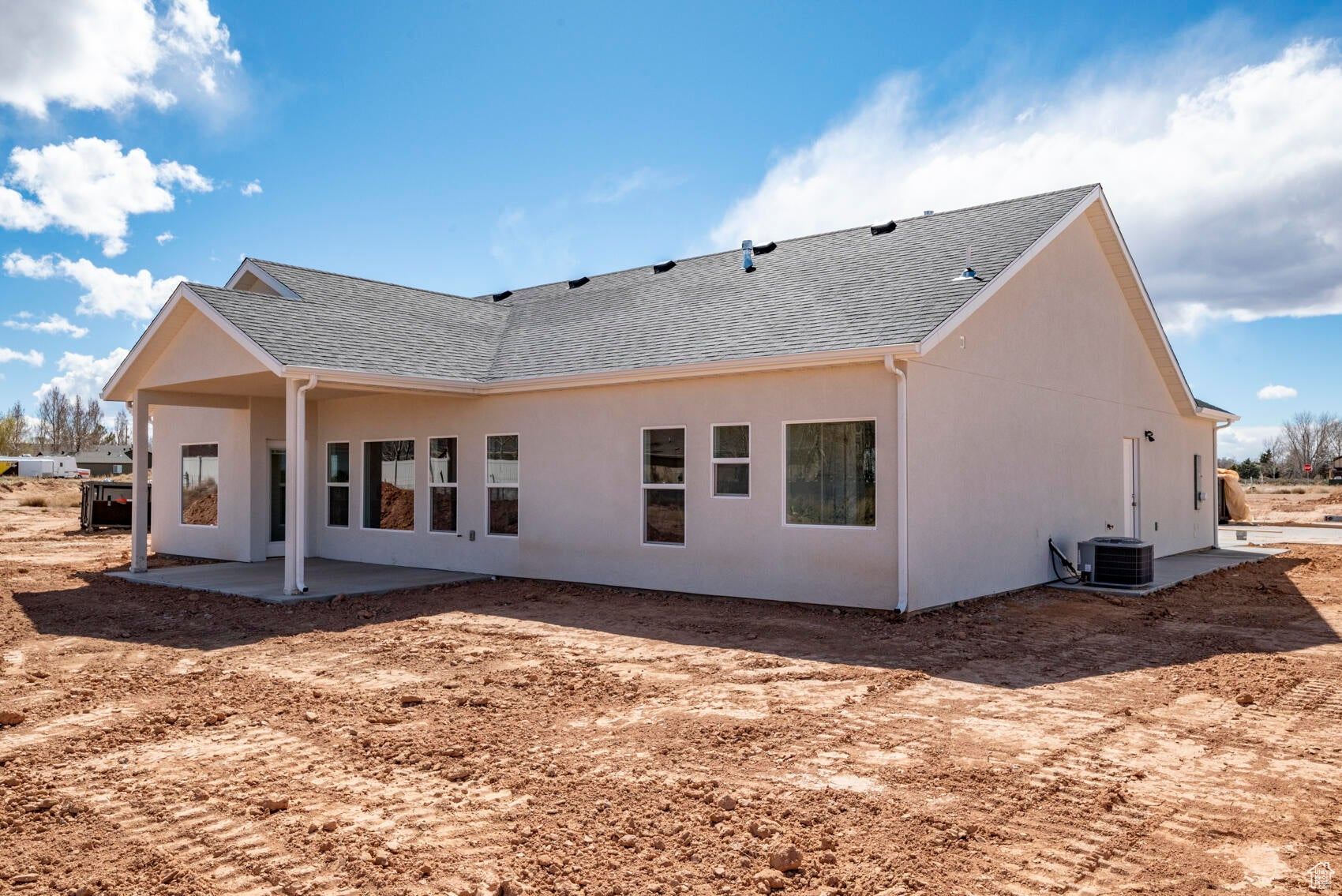 POINTE WEST - Residential