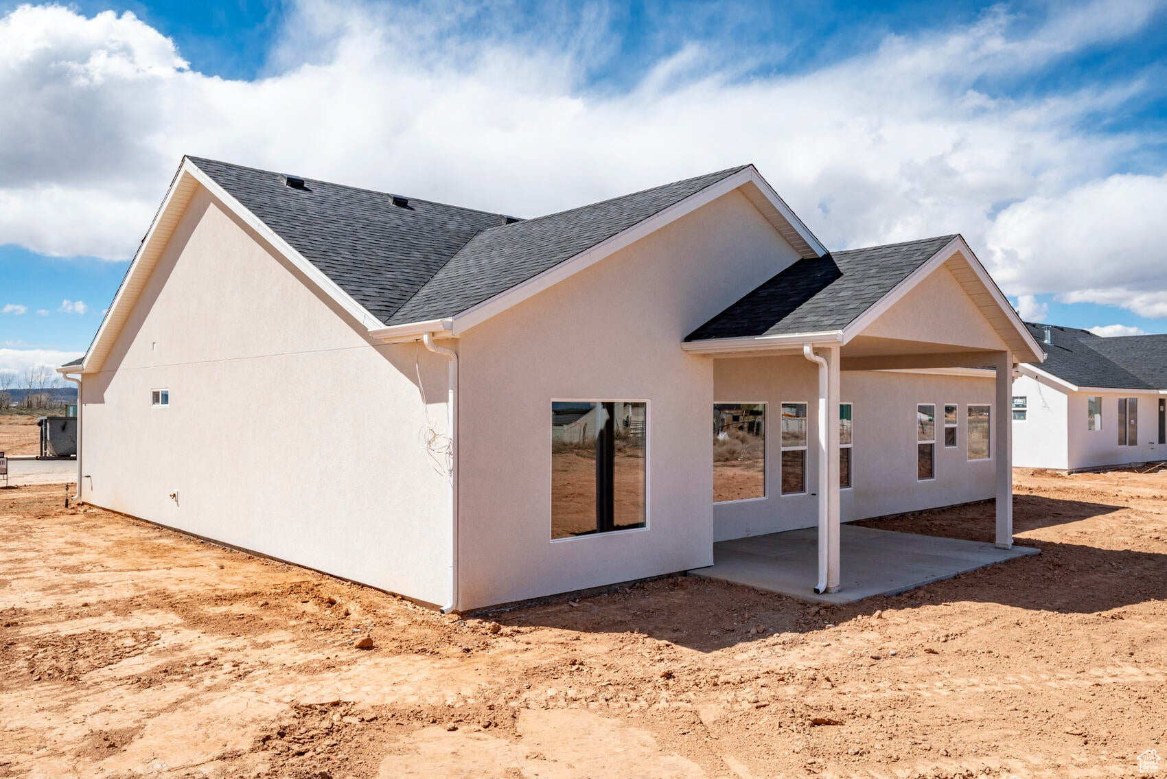 POINTE WEST - Residential
